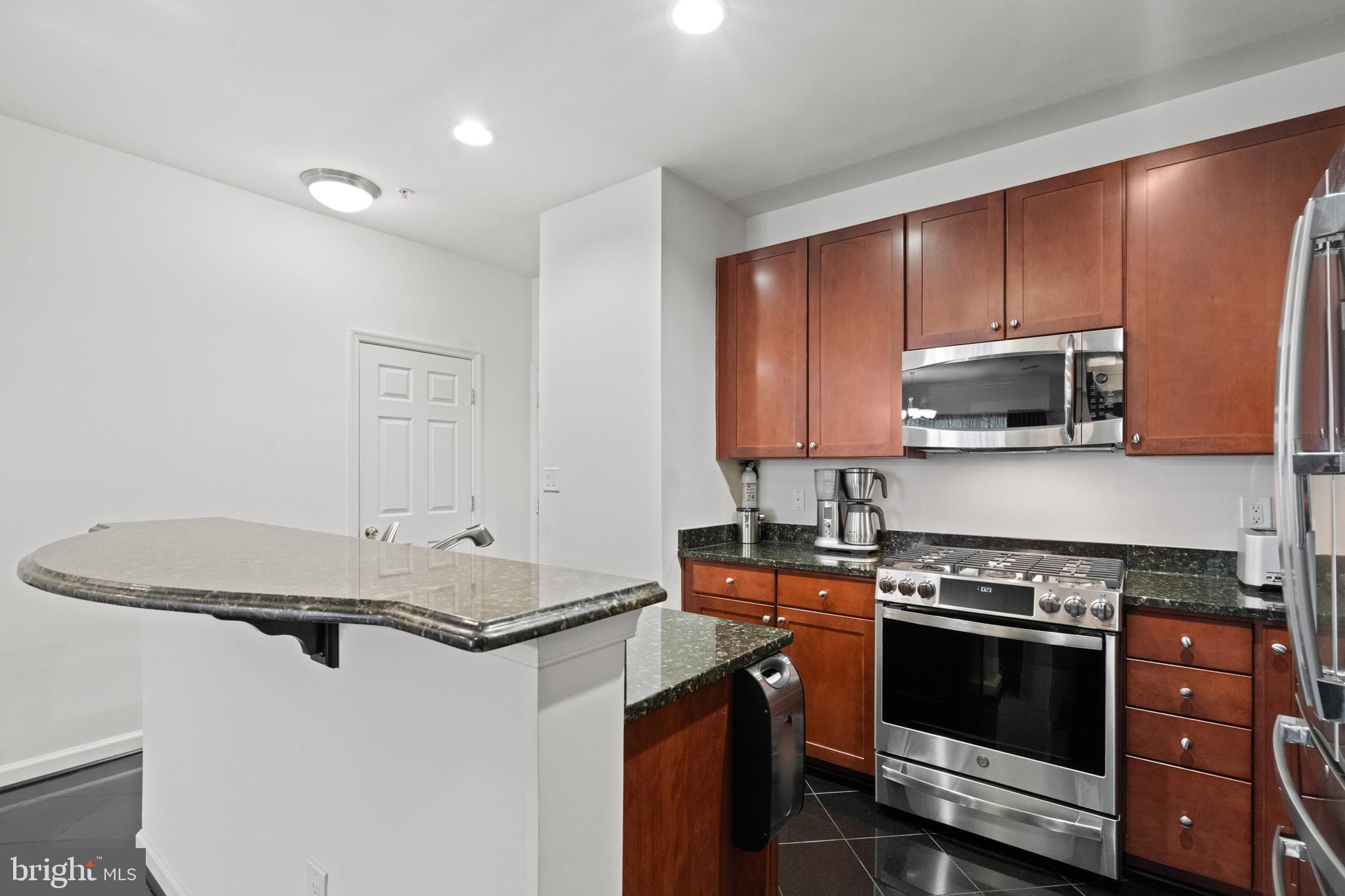 CENTREVILLE CROSSING - Residential