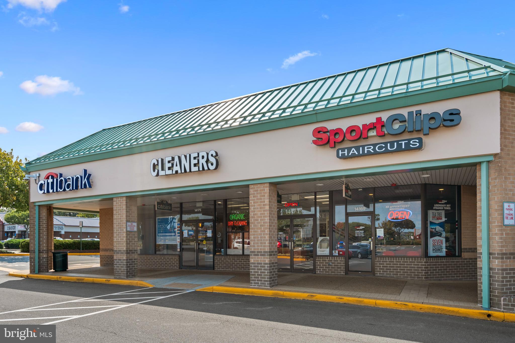 CENTREVILLE CROSSING - Residential