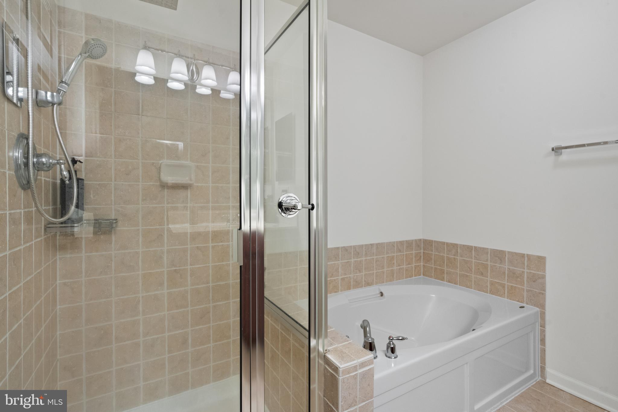 CENTREVILLE CROSSING - Residential