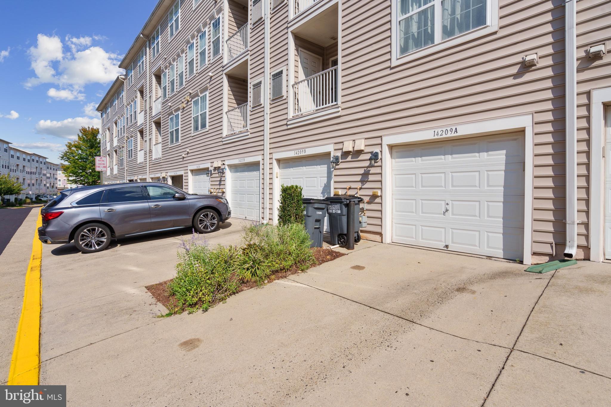 CENTREVILLE CROSSING - Residential