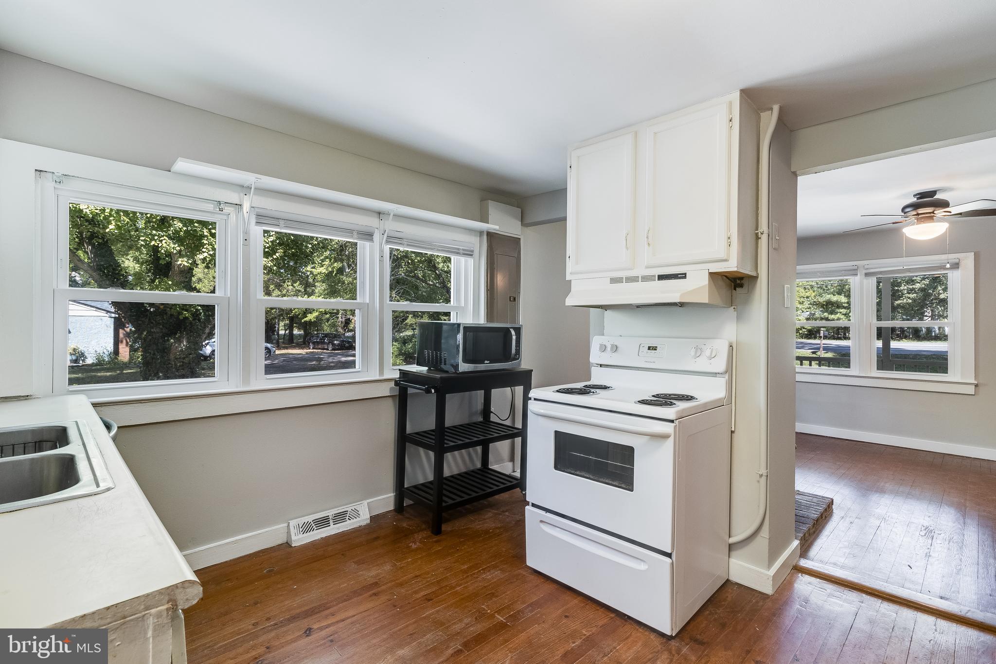 LEACHBURG - Residential