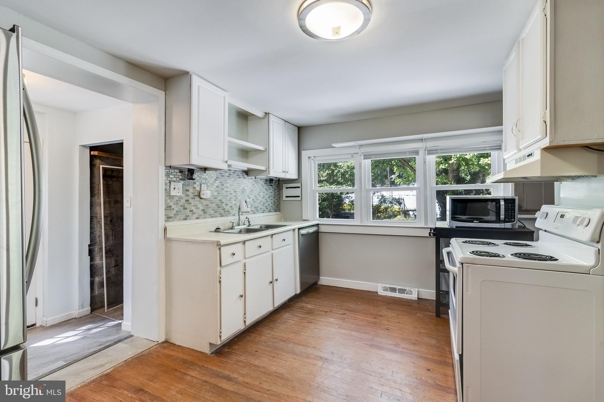 LEACHBURG - Residential