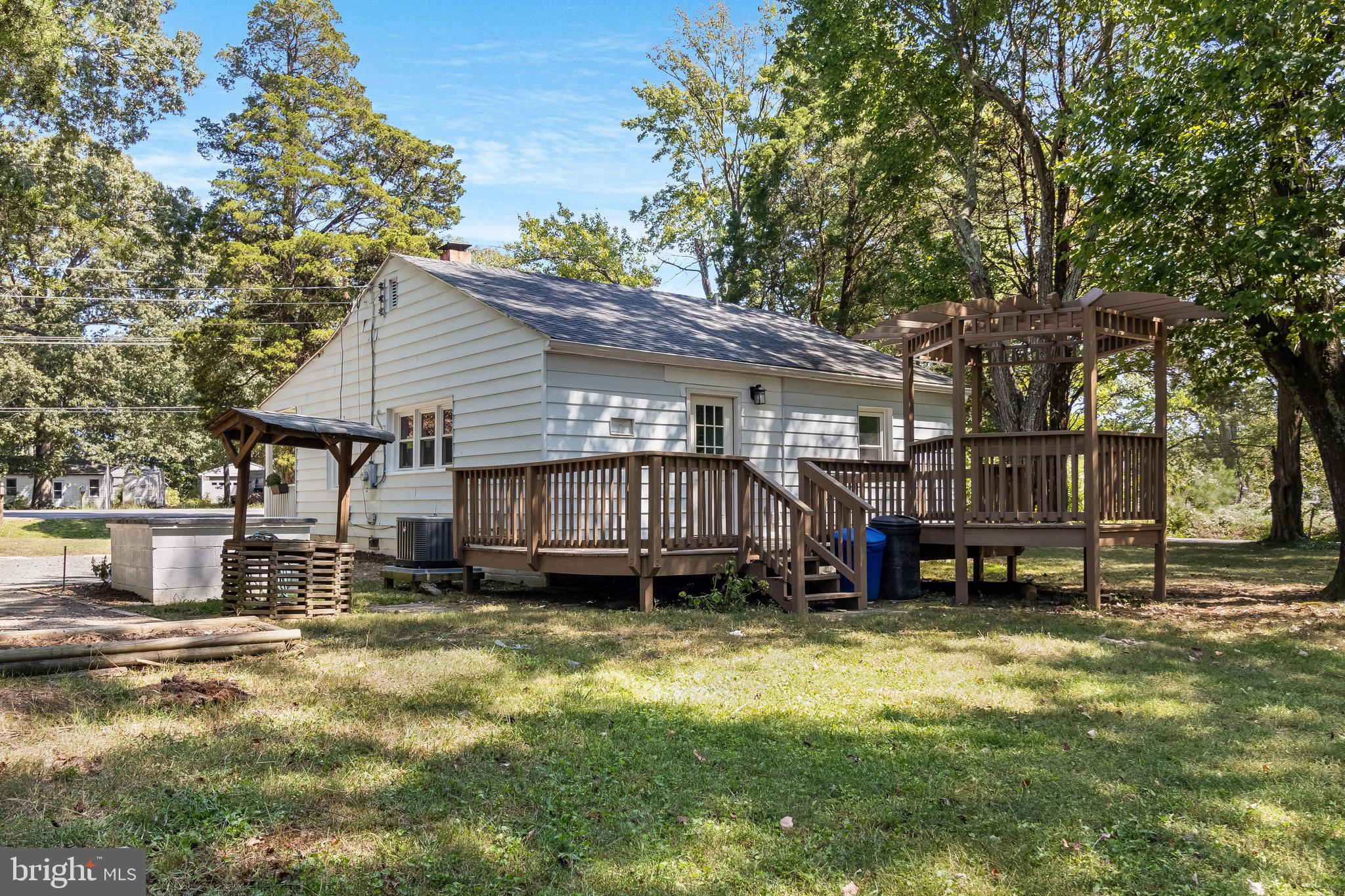 LEACHBURG - Residential