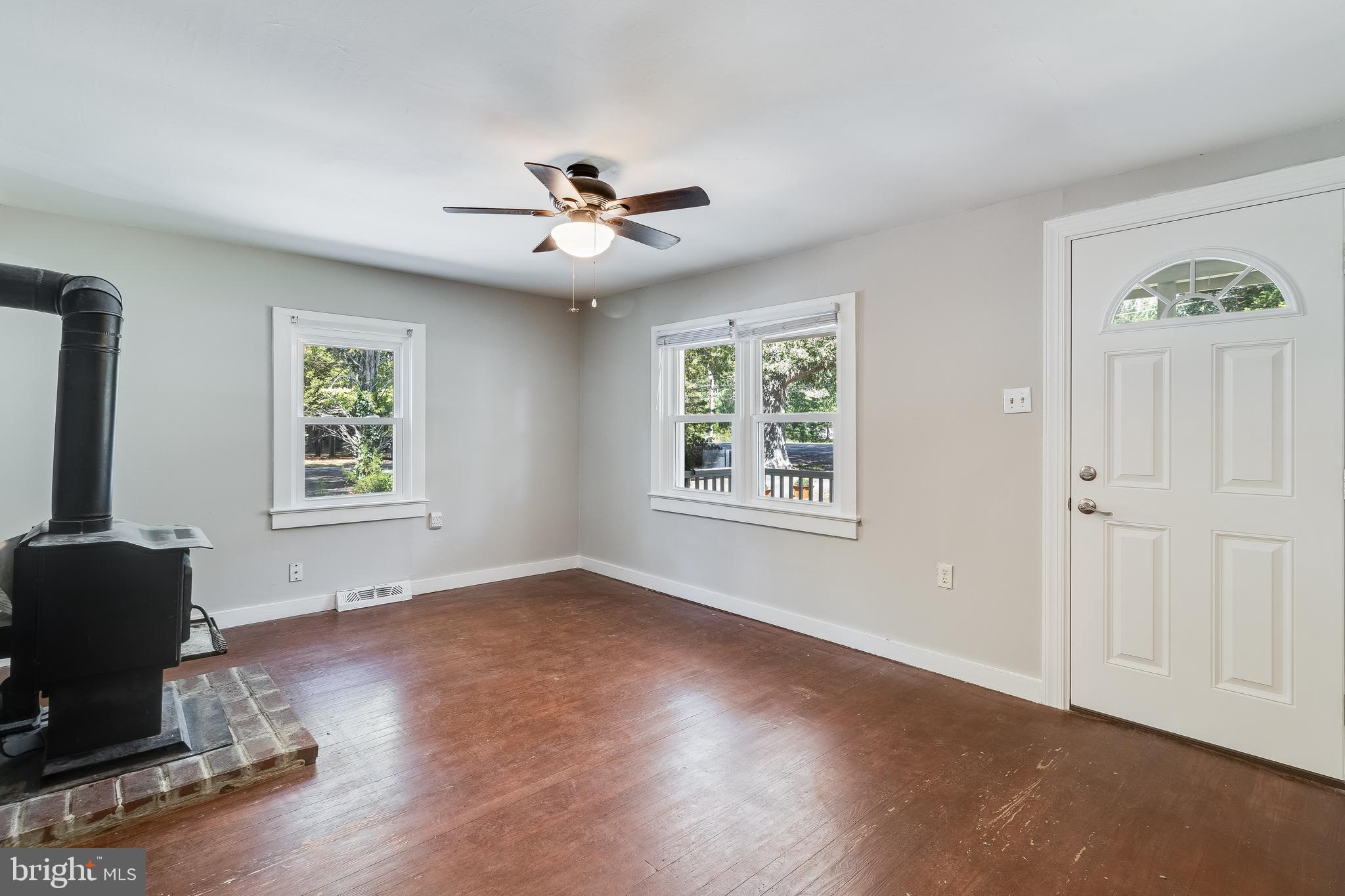 LEACHBURG - Residential