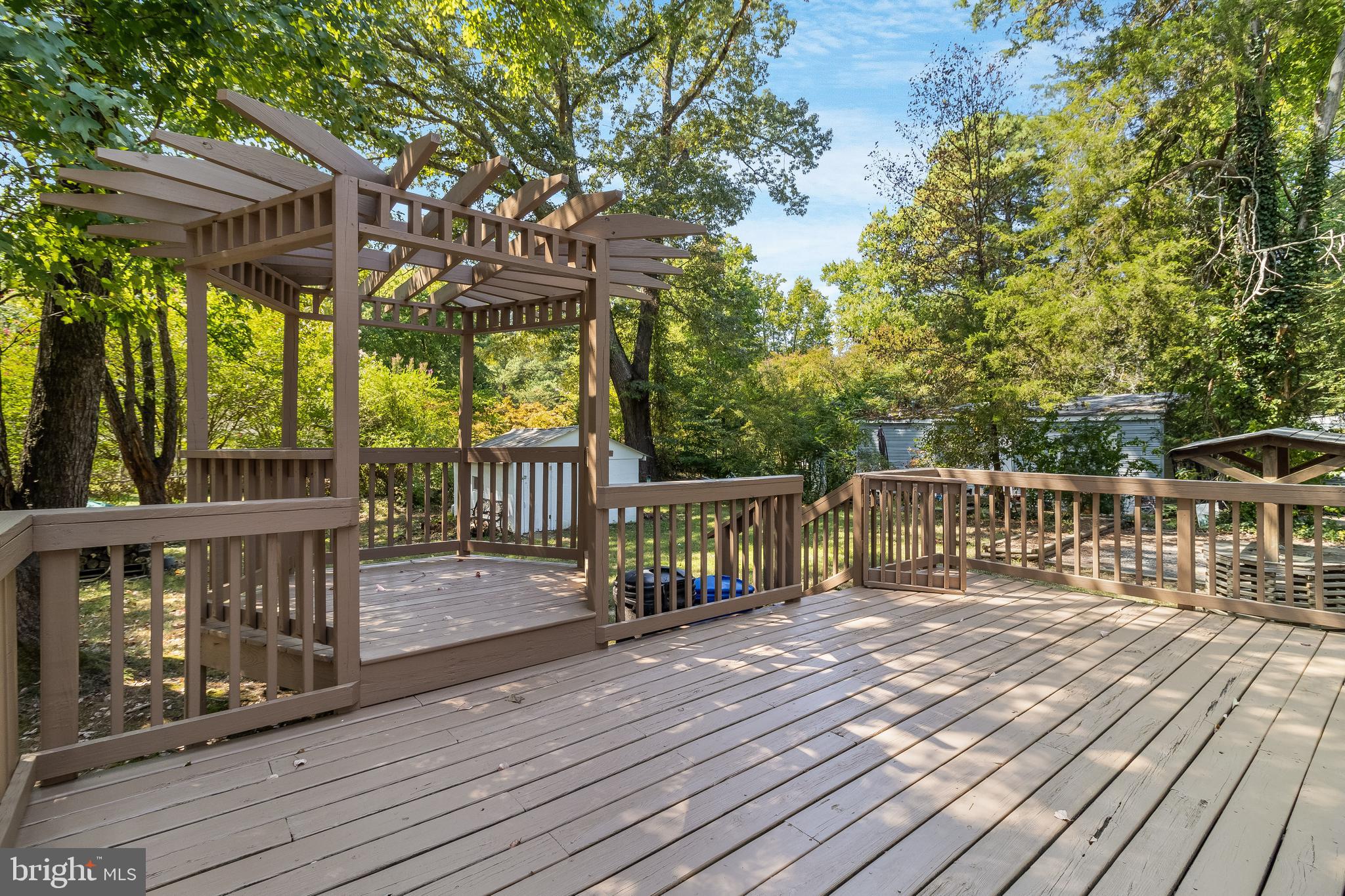 LEACHBURG - Residential