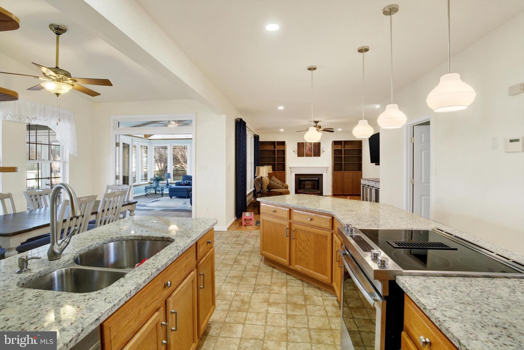 GREEN HILL MANOR - Residential