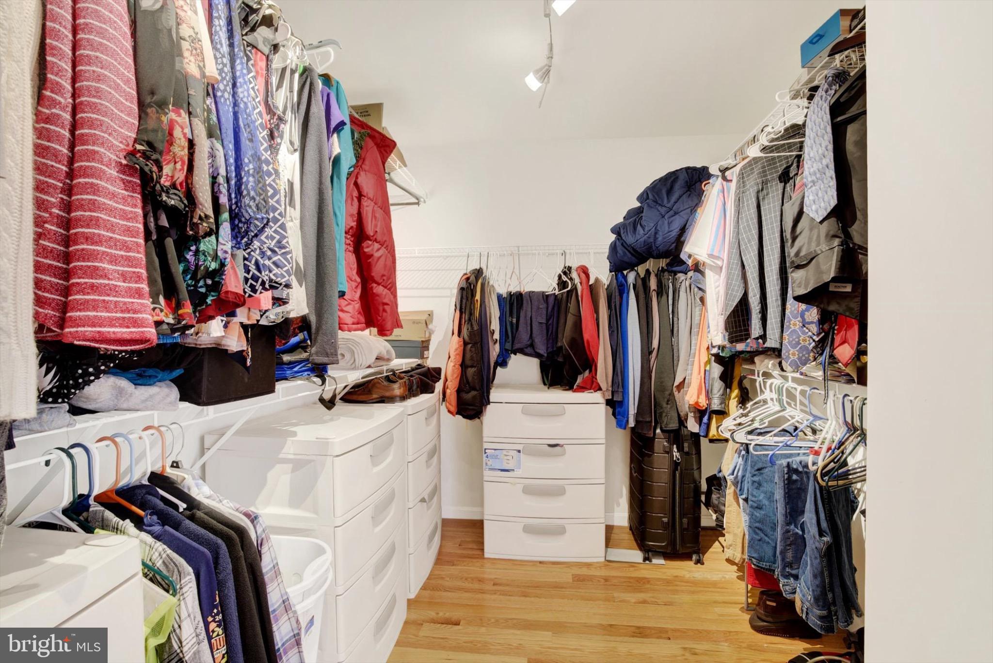 GREEN HILL MANOR - Residential