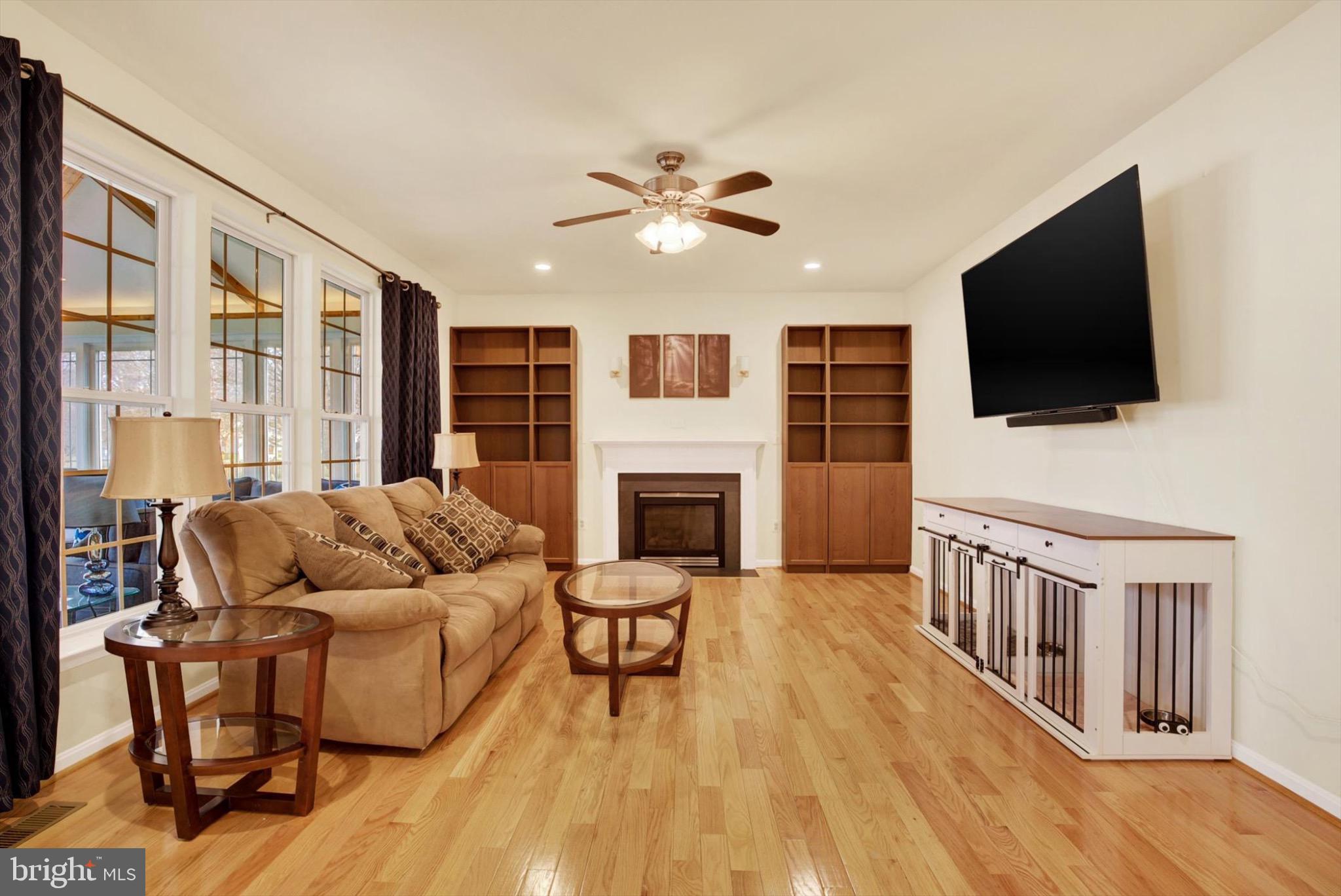 GREEN HILL MANOR - Residential