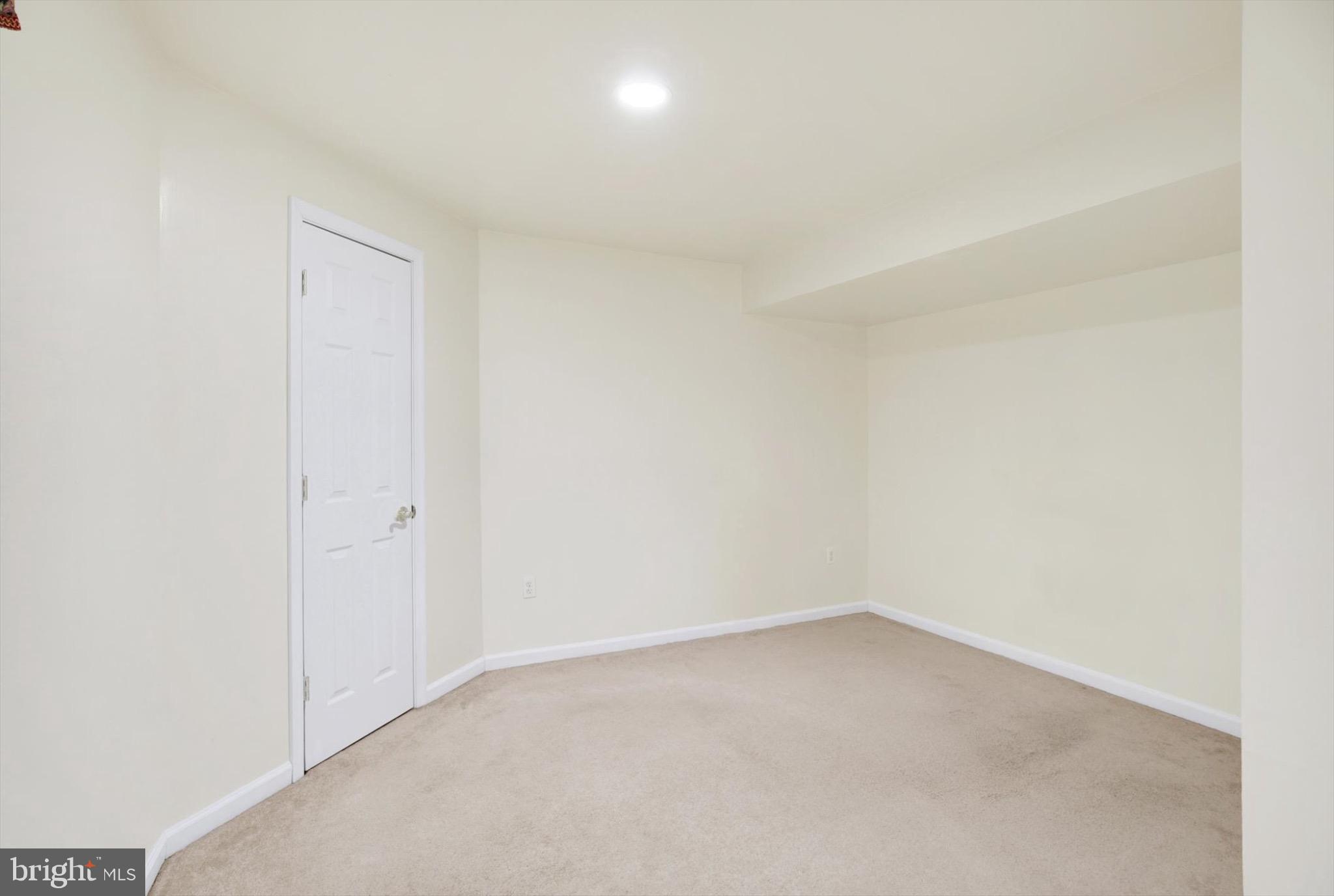 GREEN HILL MANOR - Residential