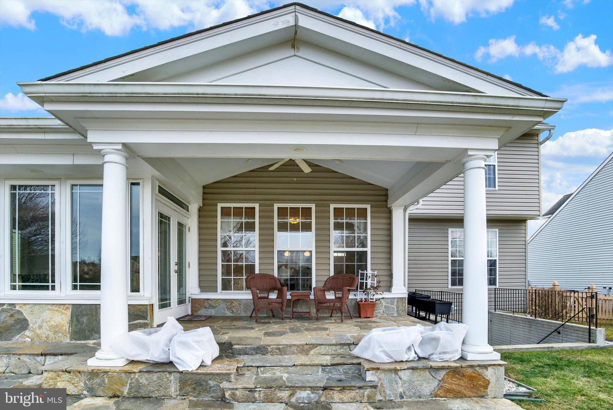 GREEN HILL MANOR - Residential