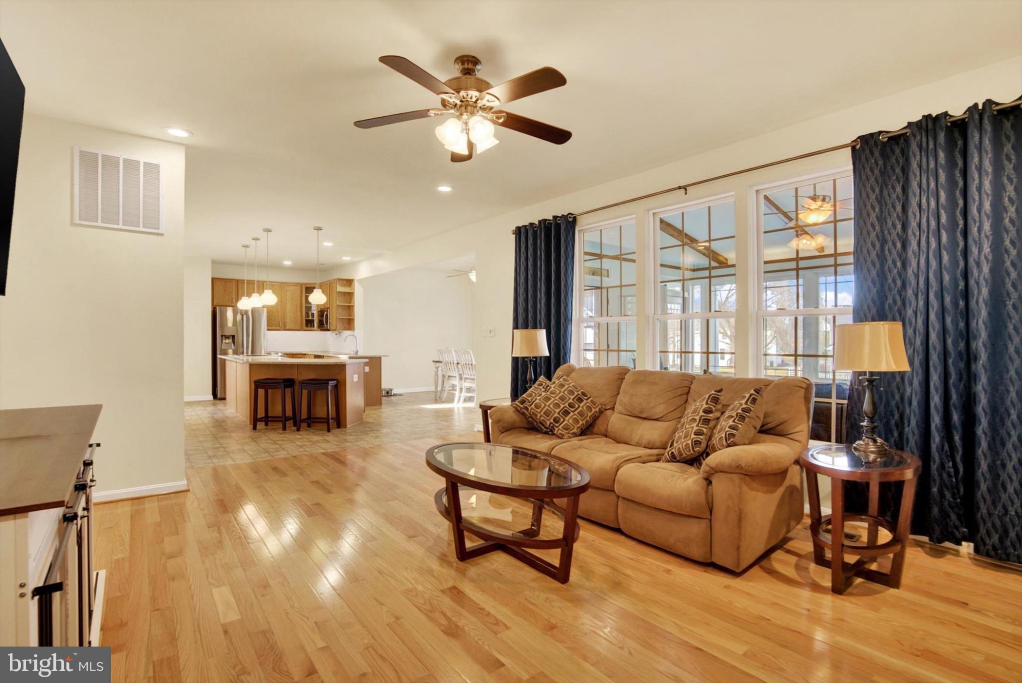 GREEN HILL MANOR - Residential