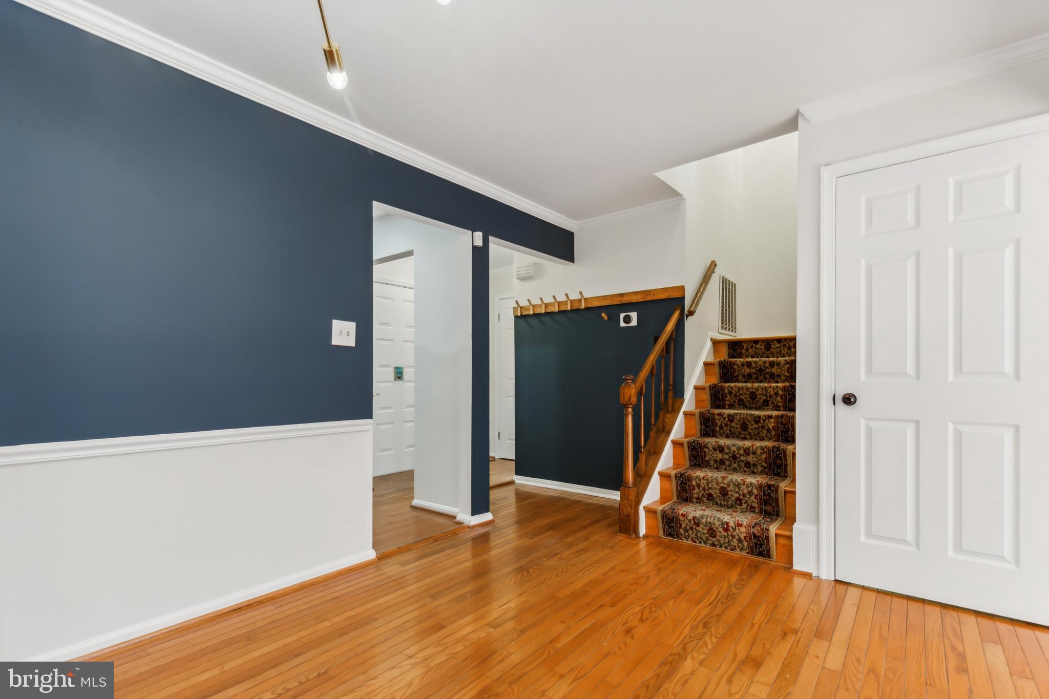 RUNNYMEADE - Residential