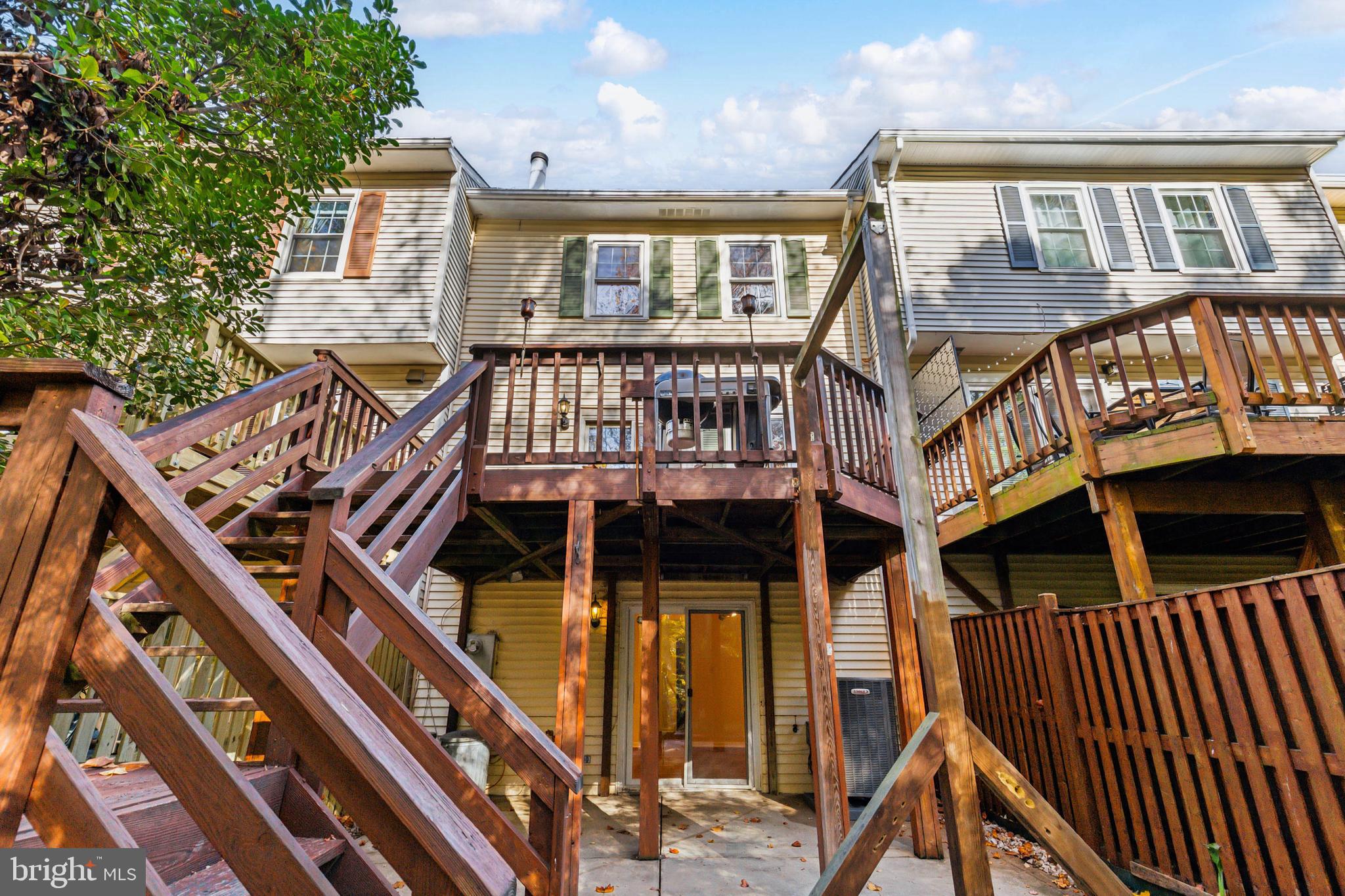 RUNNYMEADE - Residential