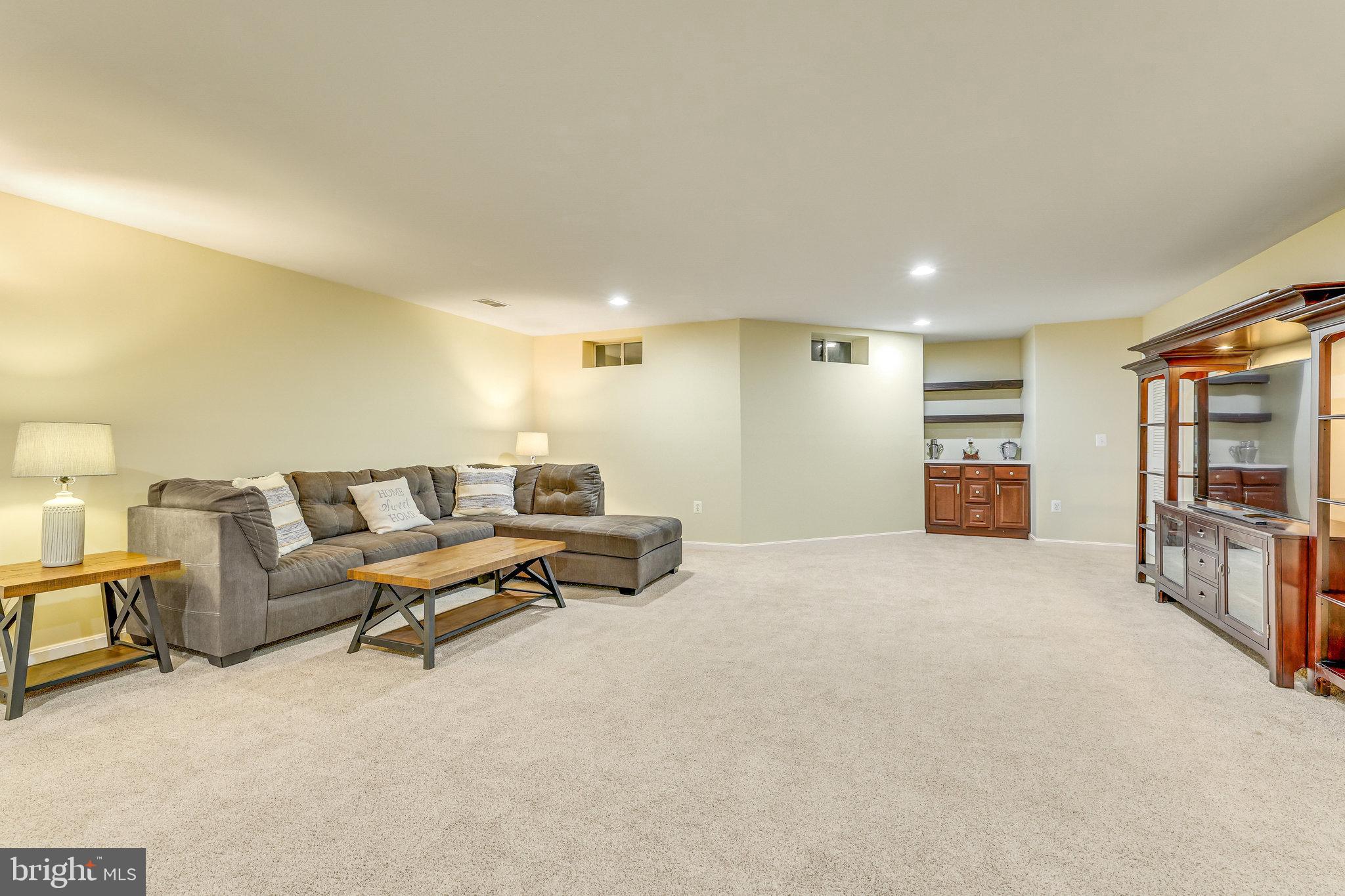 CORTLAND SQUARE - Residential