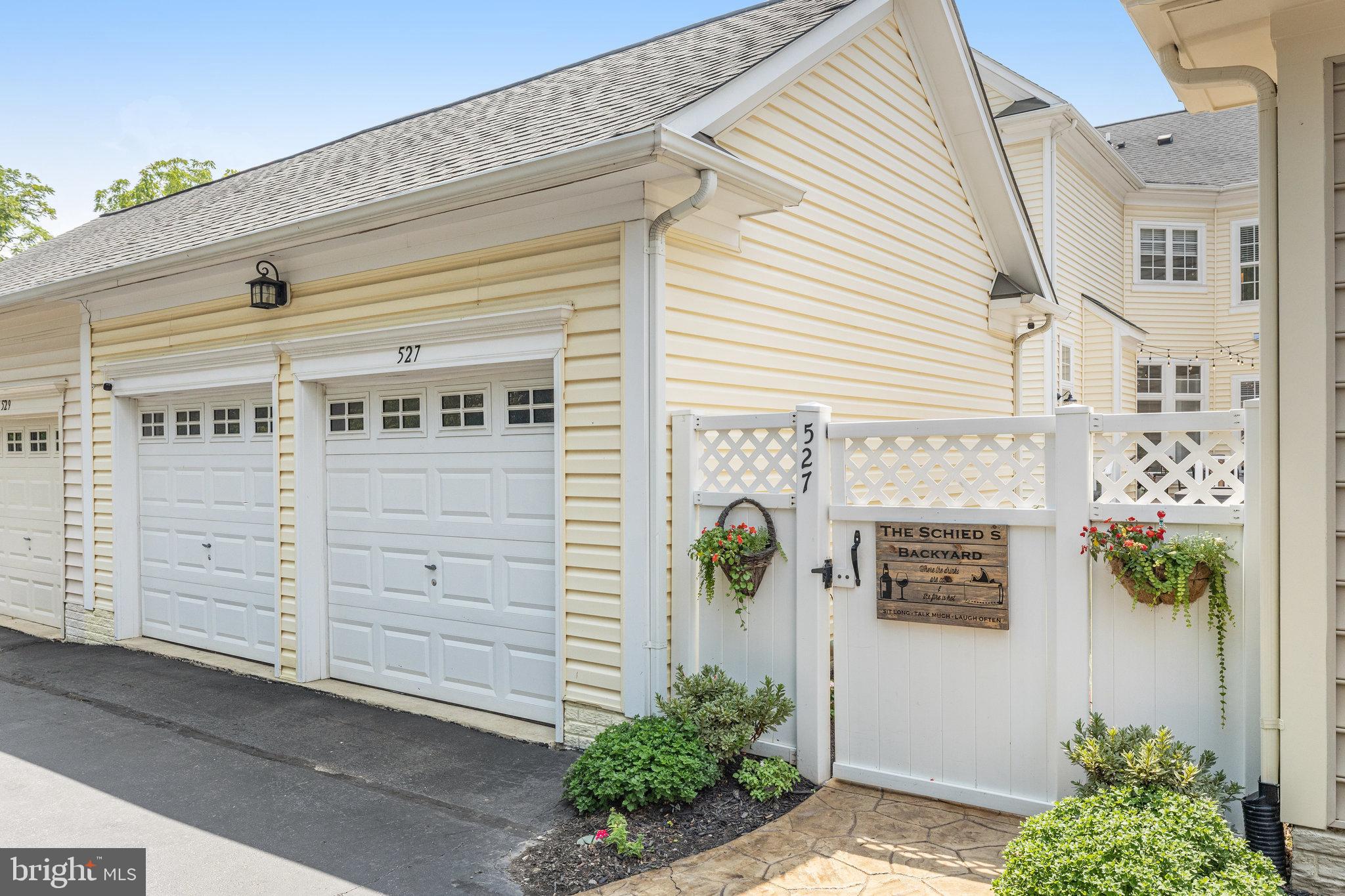 CORTLAND SQUARE - Residential