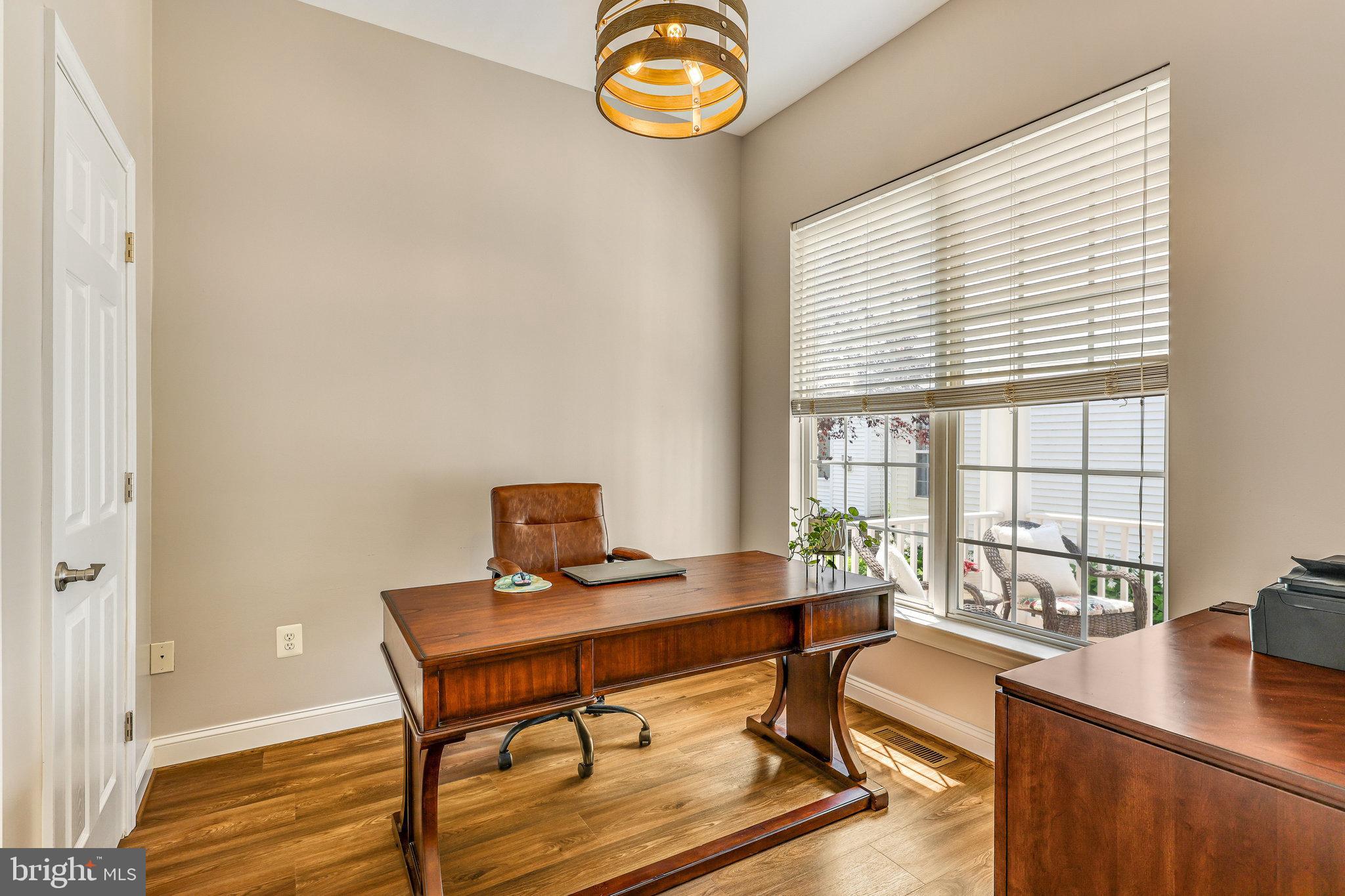 CORTLAND SQUARE - Residential