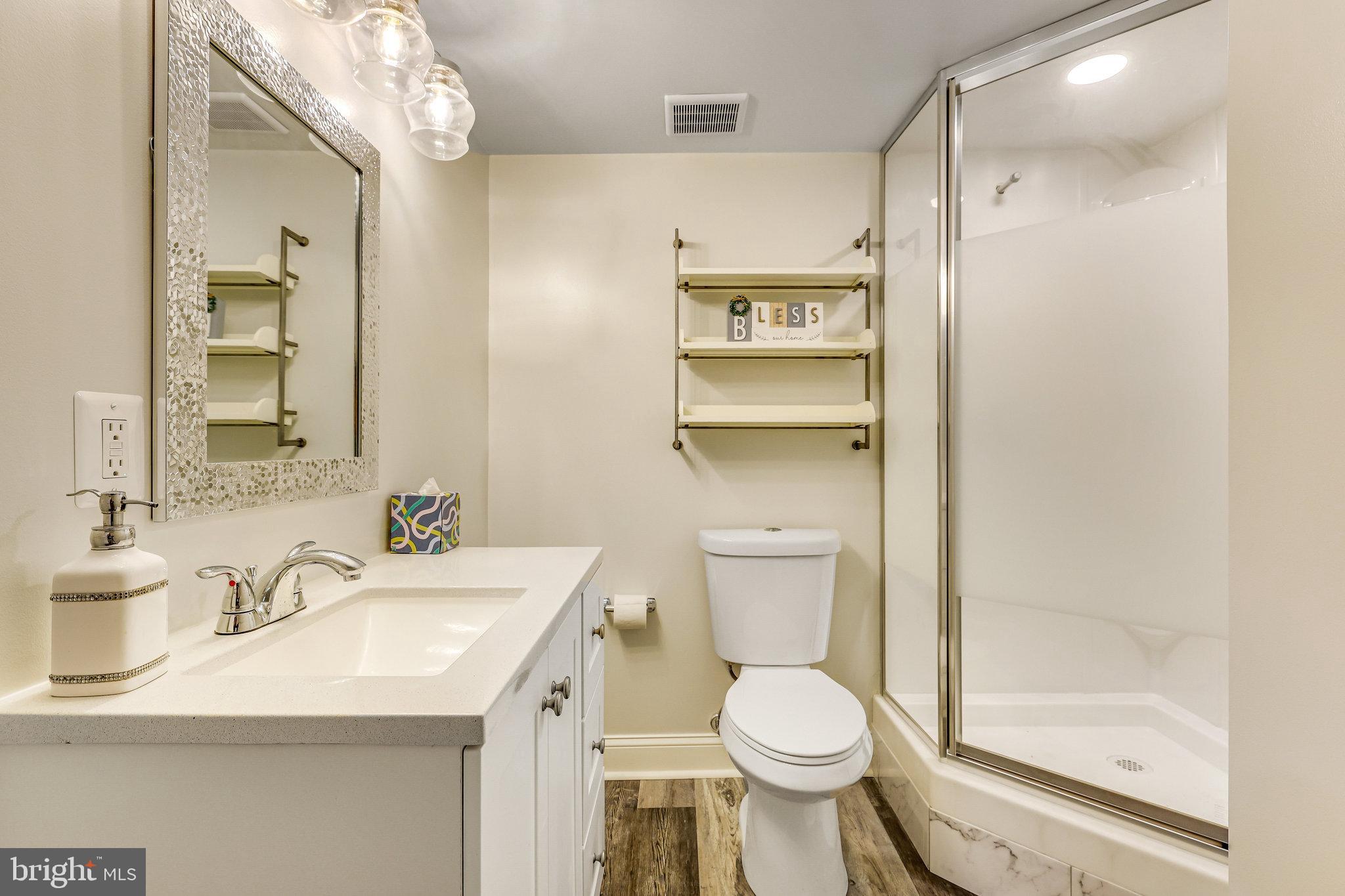 CORTLAND SQUARE - Residential