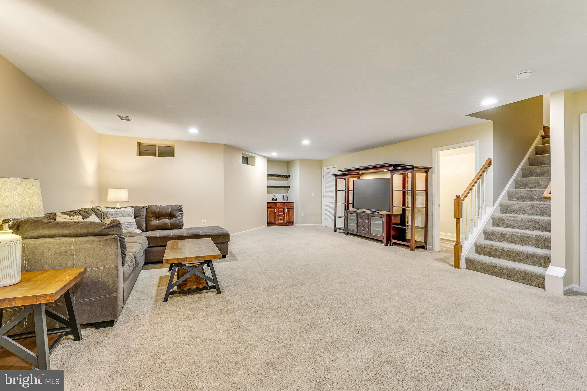 CORTLAND SQUARE - Residential