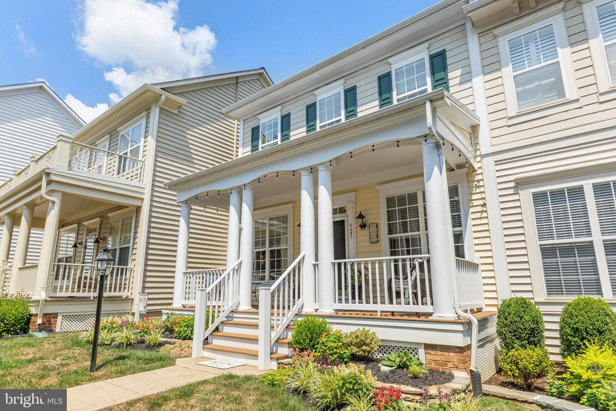 CORTLAND SQUARE - Residential