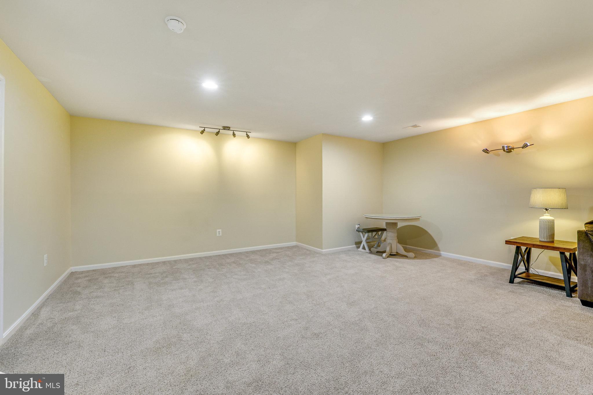 CORTLAND SQUARE - Residential