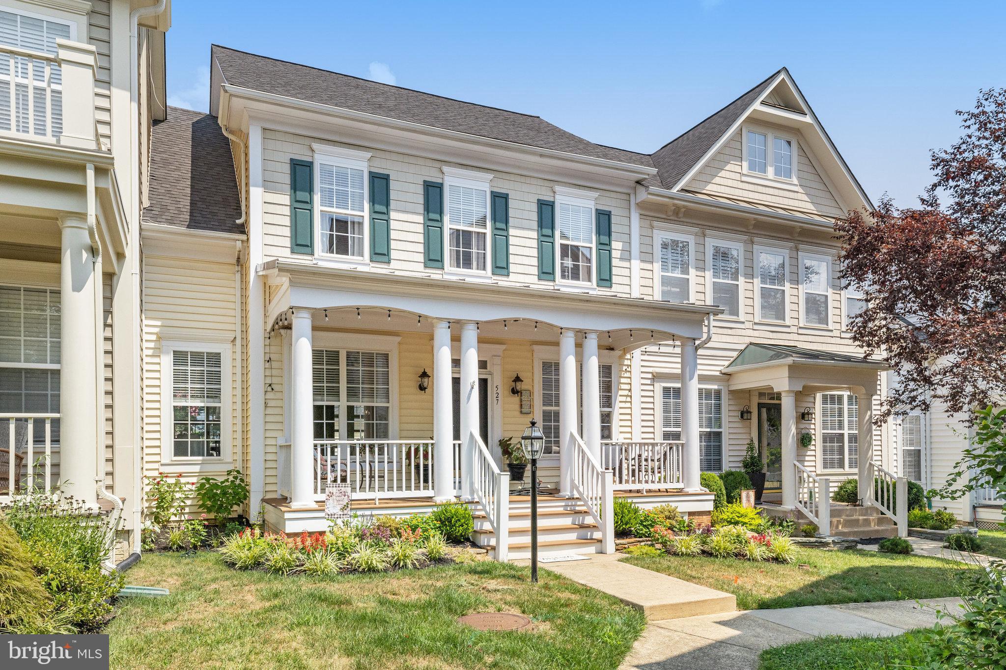 CORTLAND SQUARE - Residential