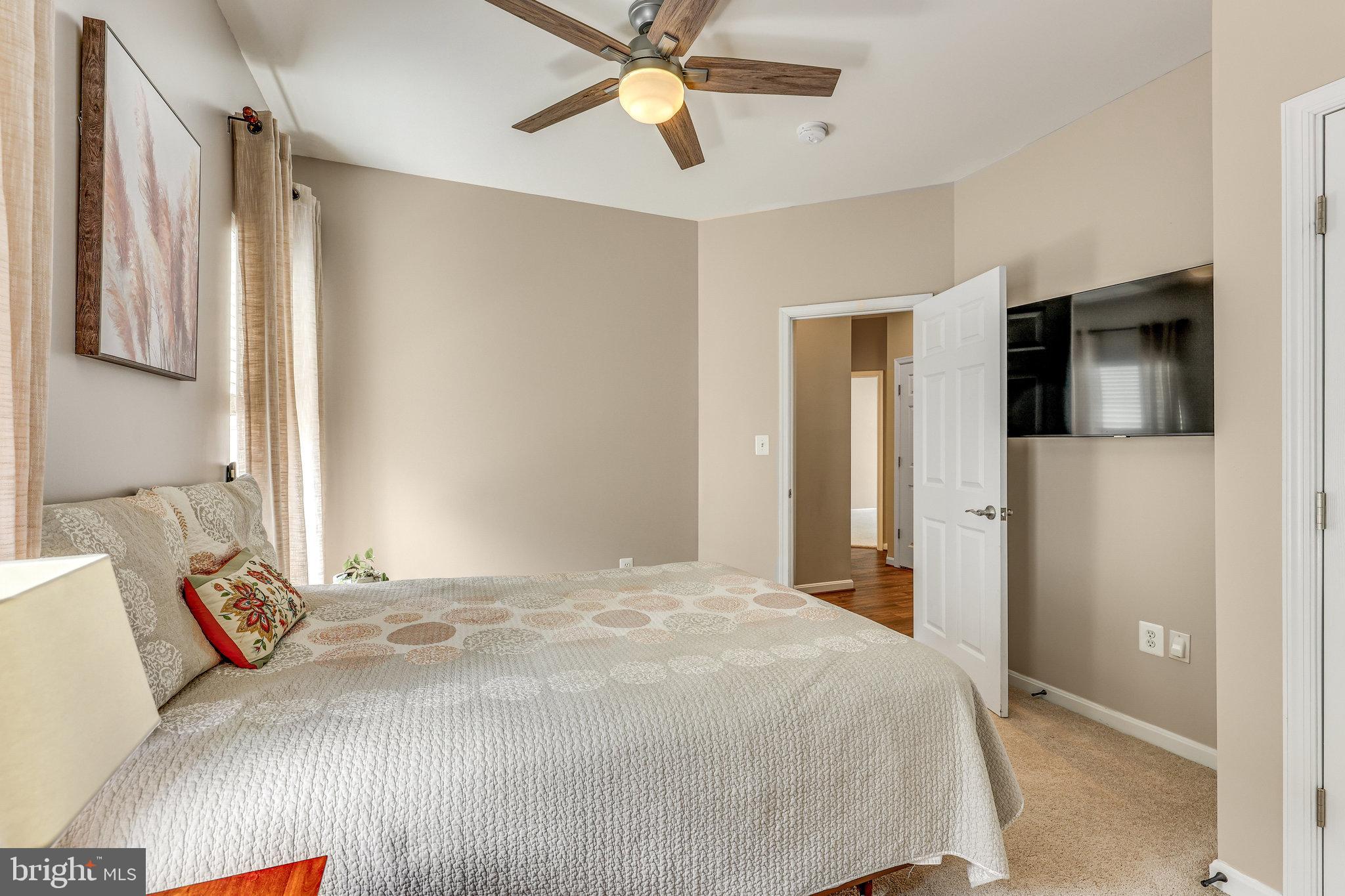 CORTLAND SQUARE - Residential