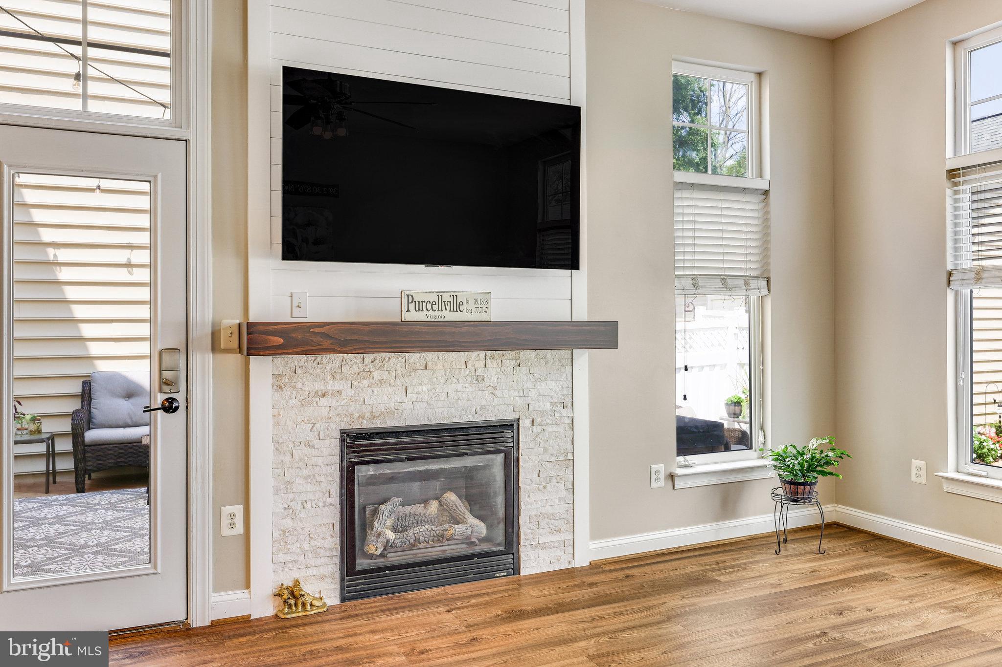 CORTLAND SQUARE - Residential