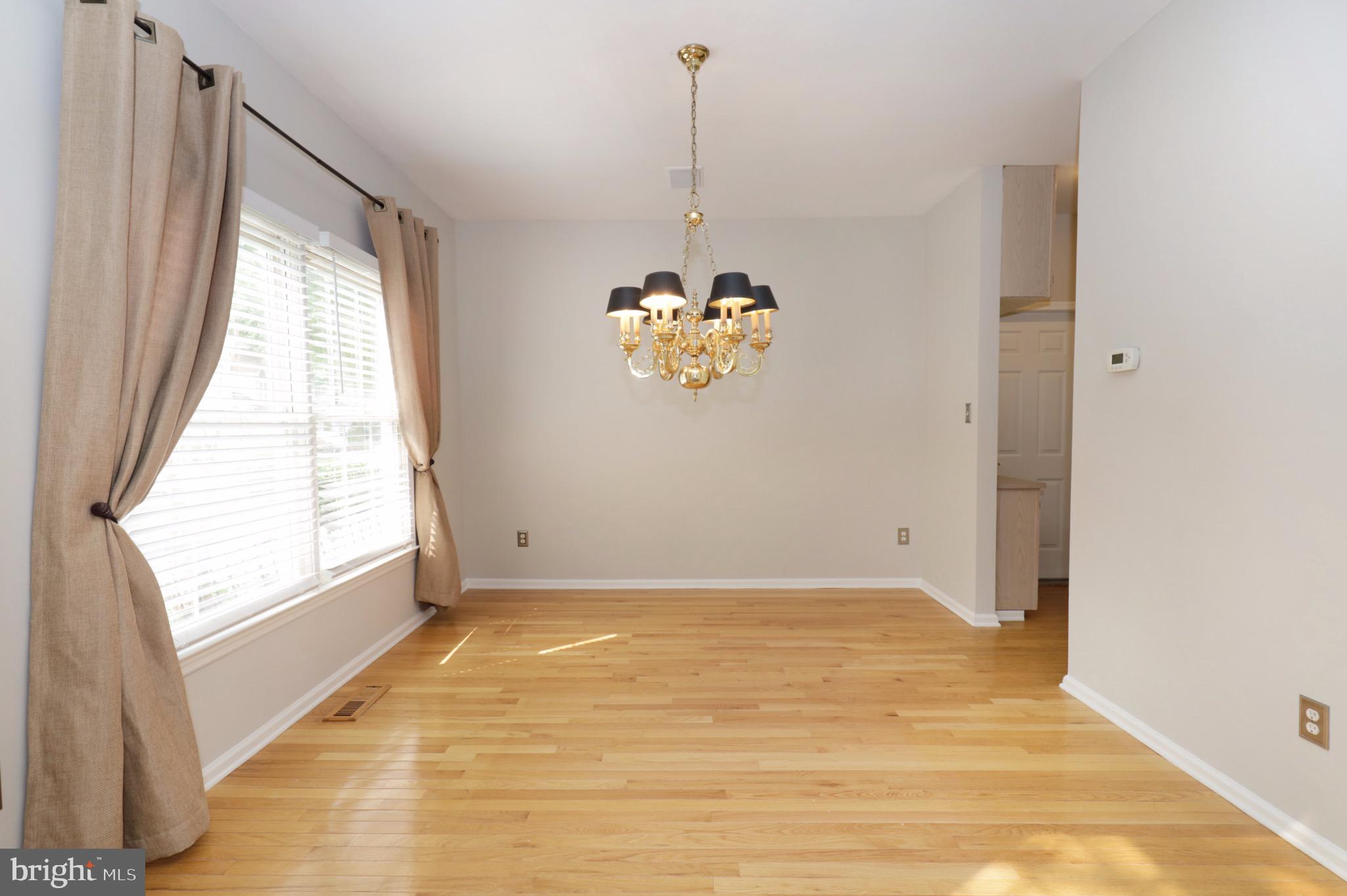 HEATHER KNOLL - Residential Lease