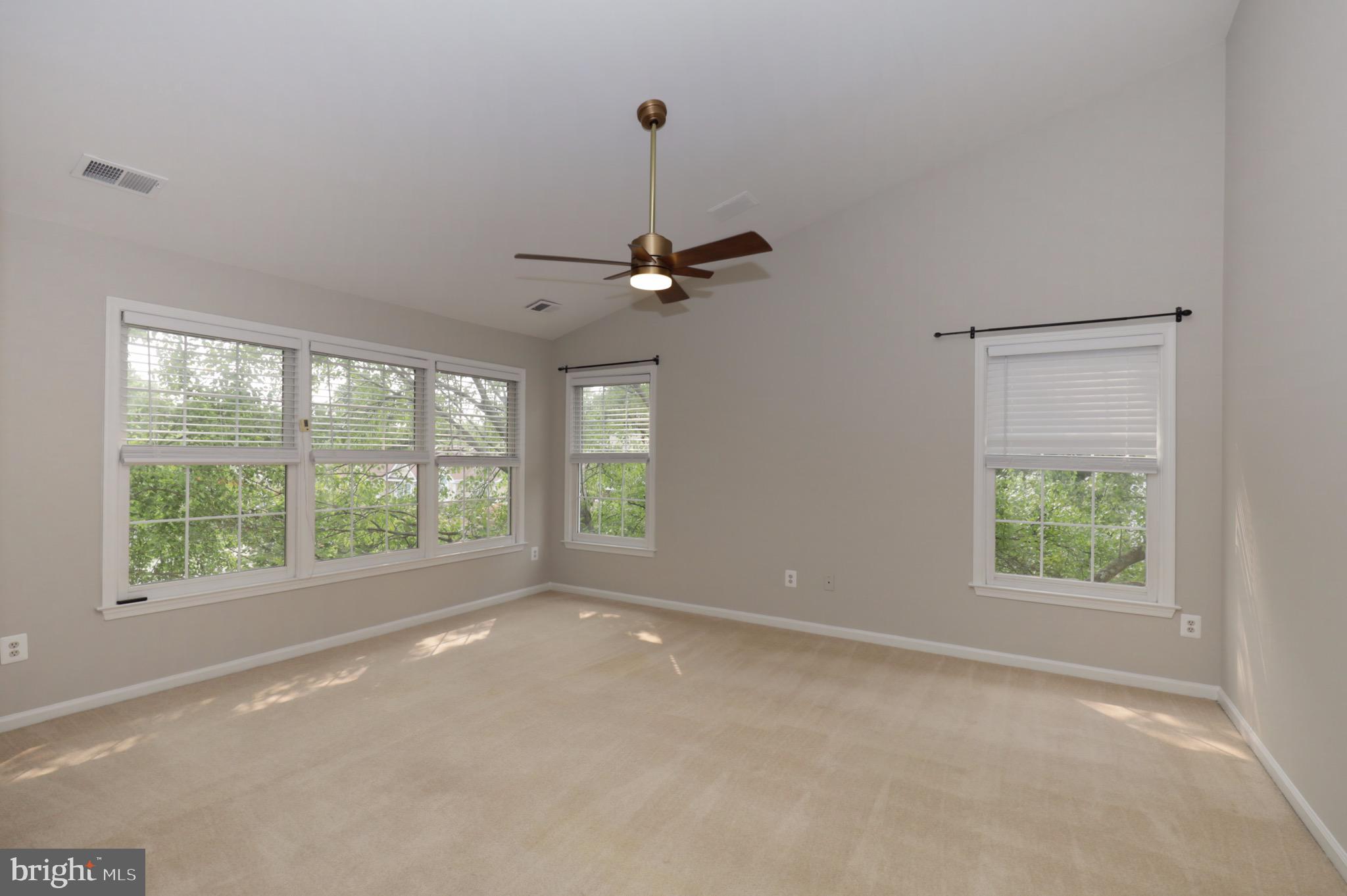 HEATHER KNOLL - Residential Lease