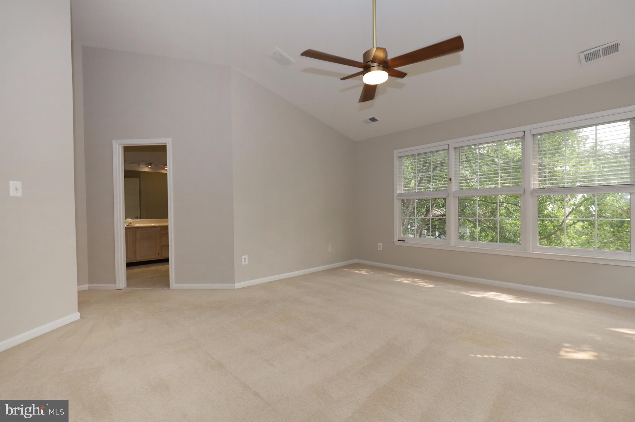 HEATHER KNOLL - Residential Lease