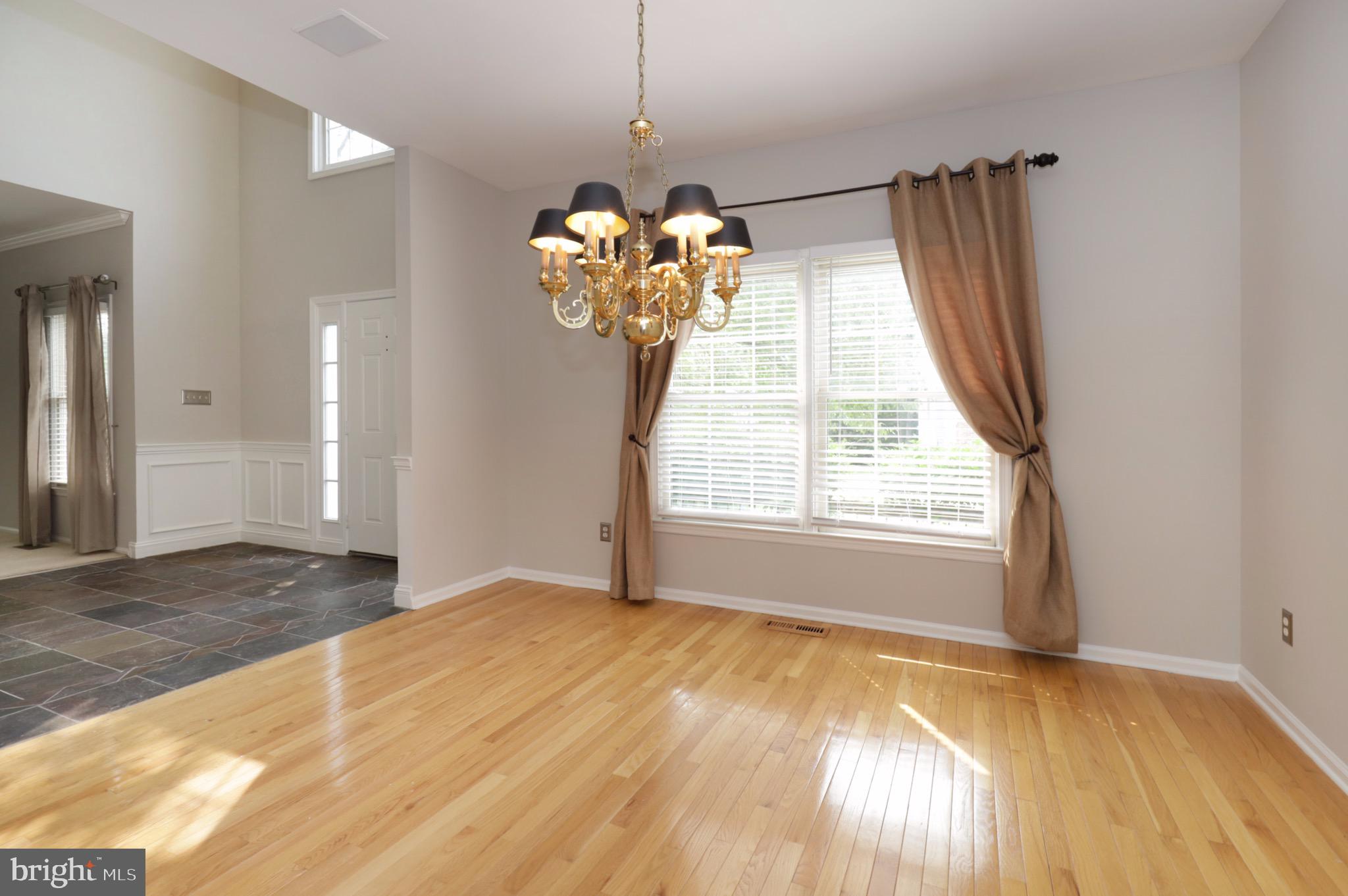 HEATHER KNOLL - Residential Lease