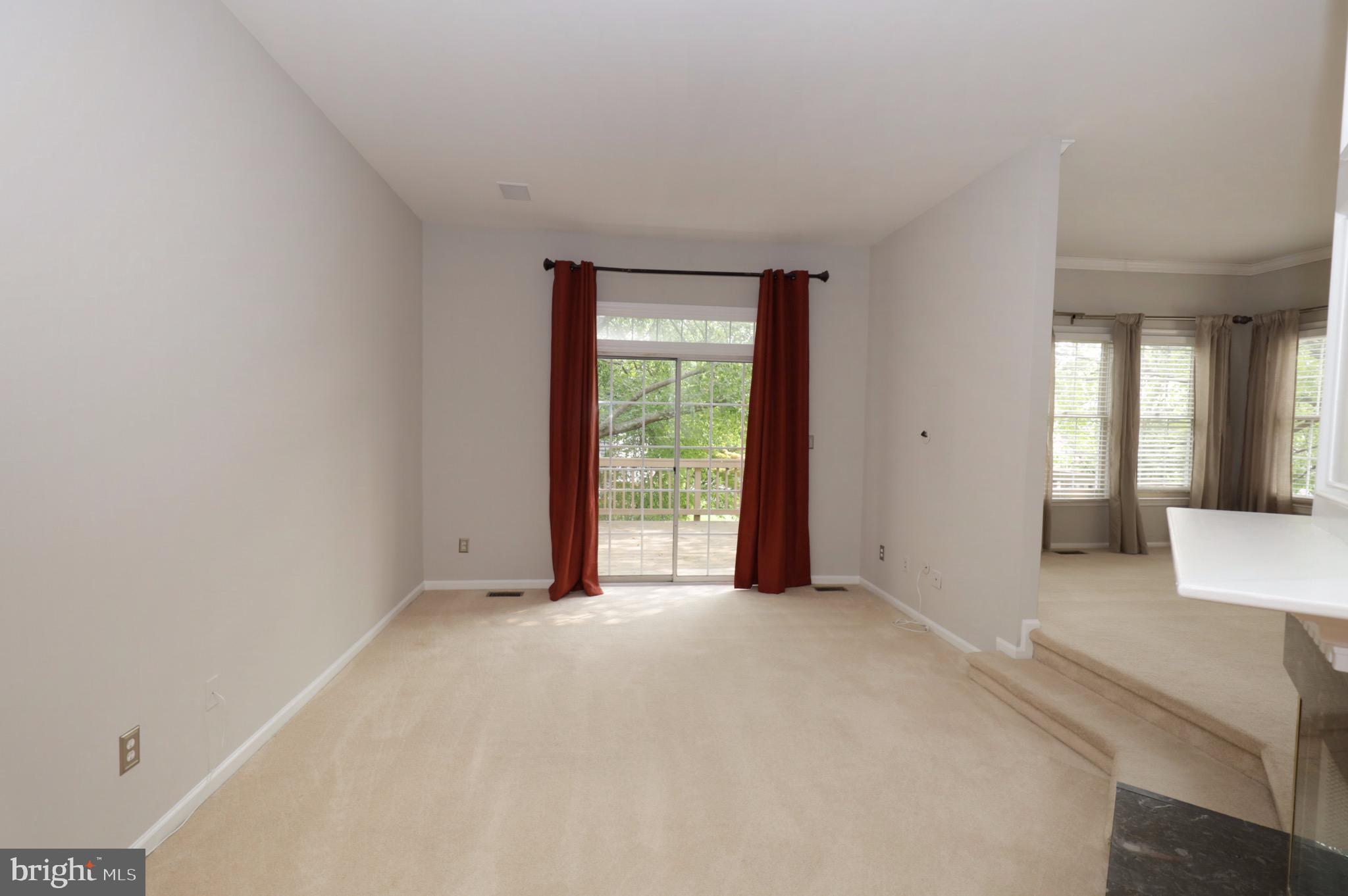 HEATHER KNOLL - Residential Lease