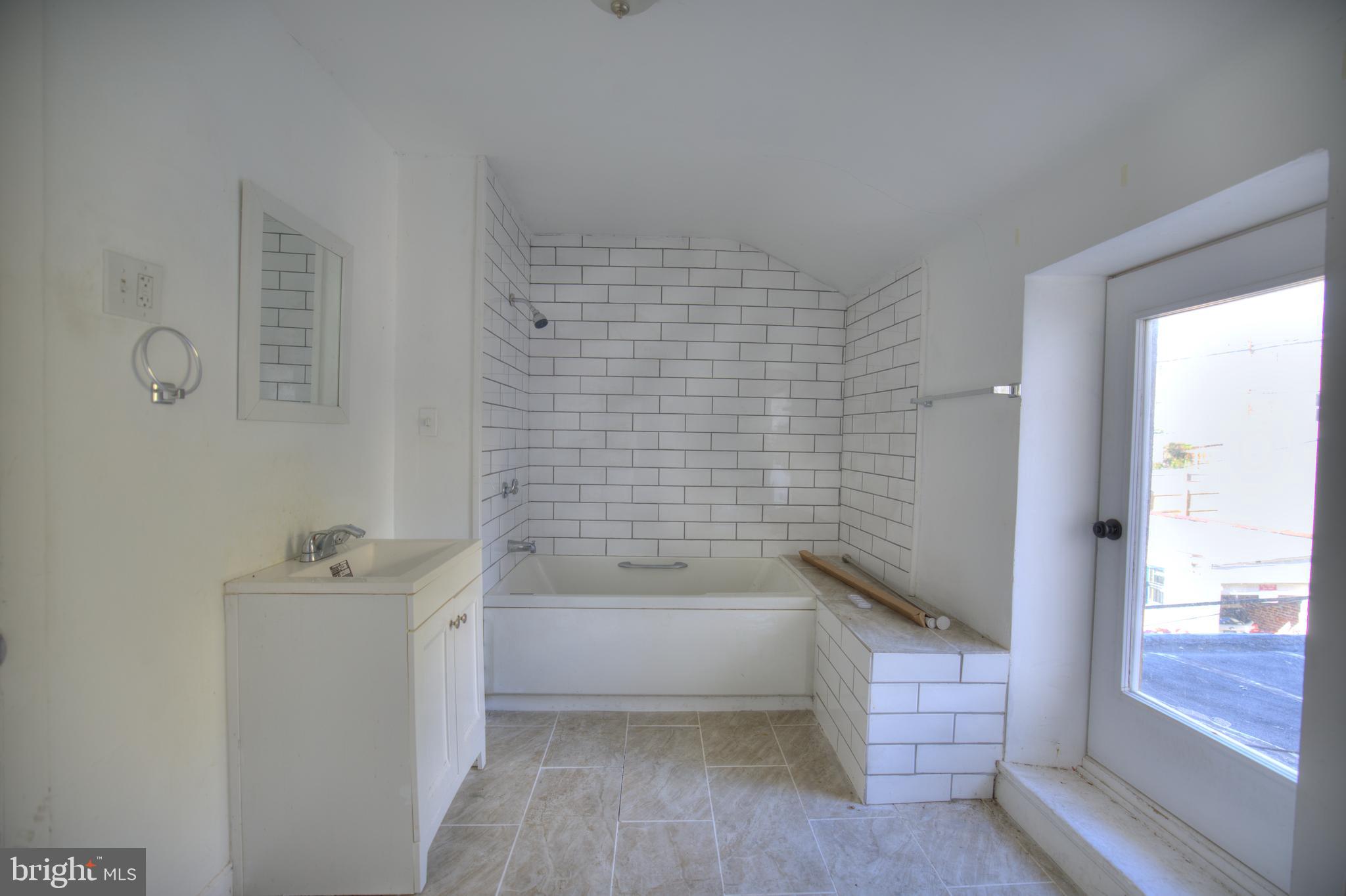 MANAYUNK - Residential