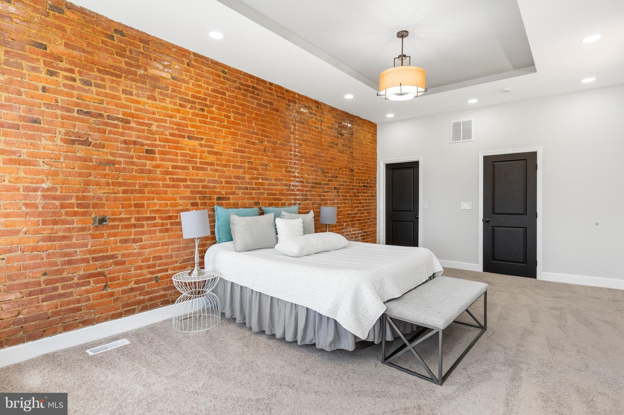 RESERVOIR HILL - Residential