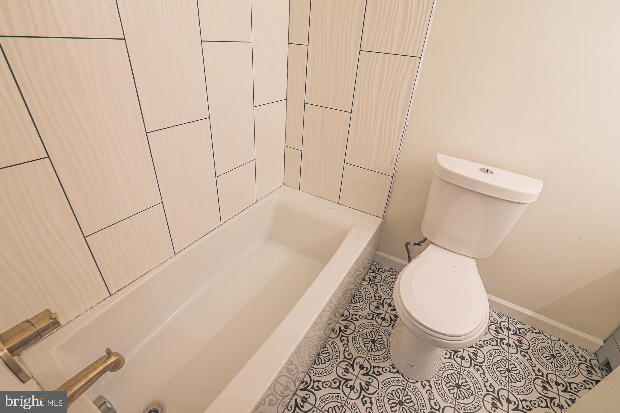 WASHINGTON VILLAGE - Residential Lease