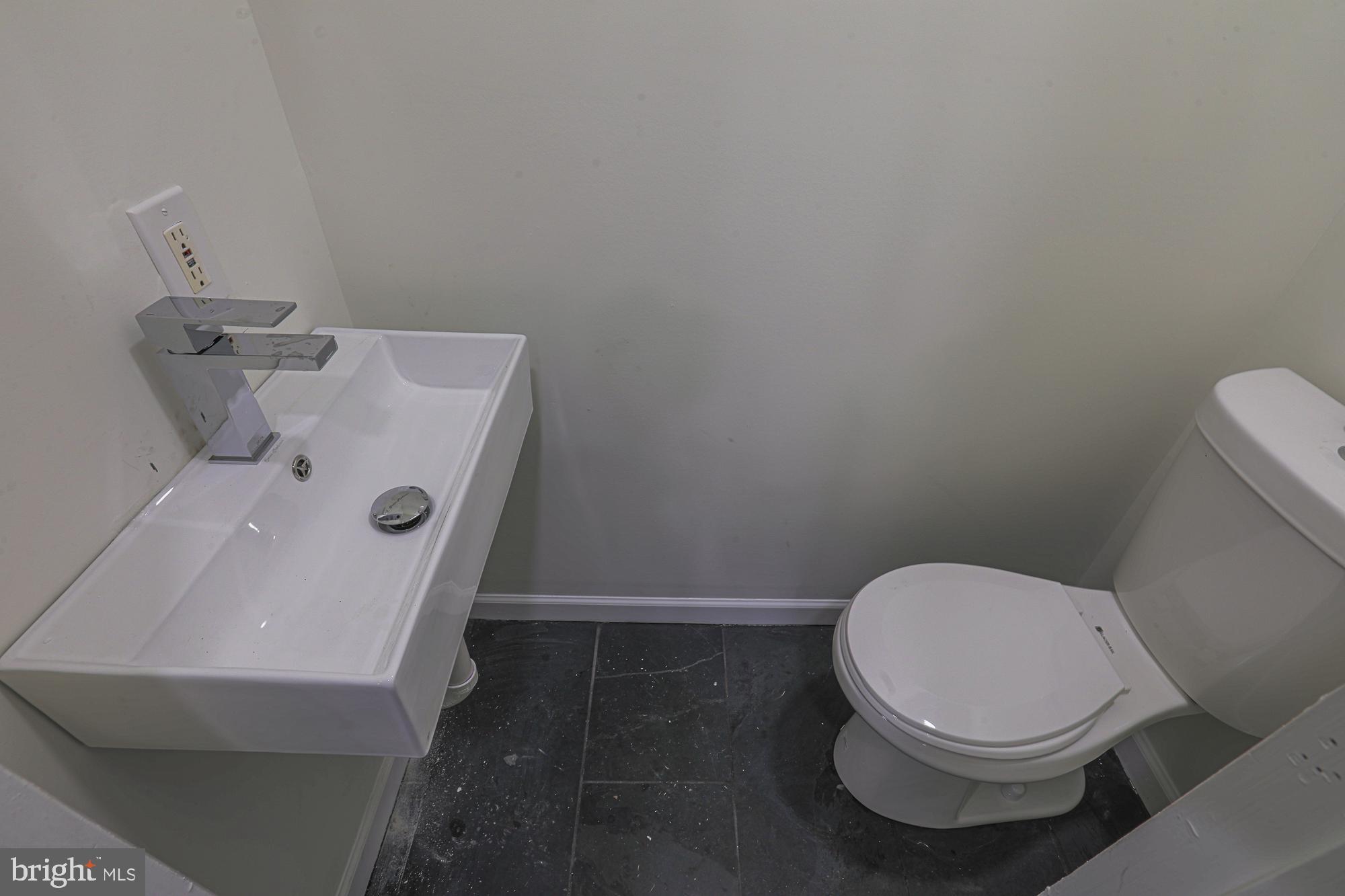 WASHINGTON VILLAGE - Residential Lease