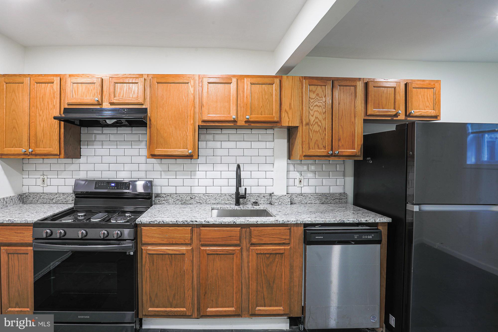 WASHINGTON VILLAGE - Residential Lease