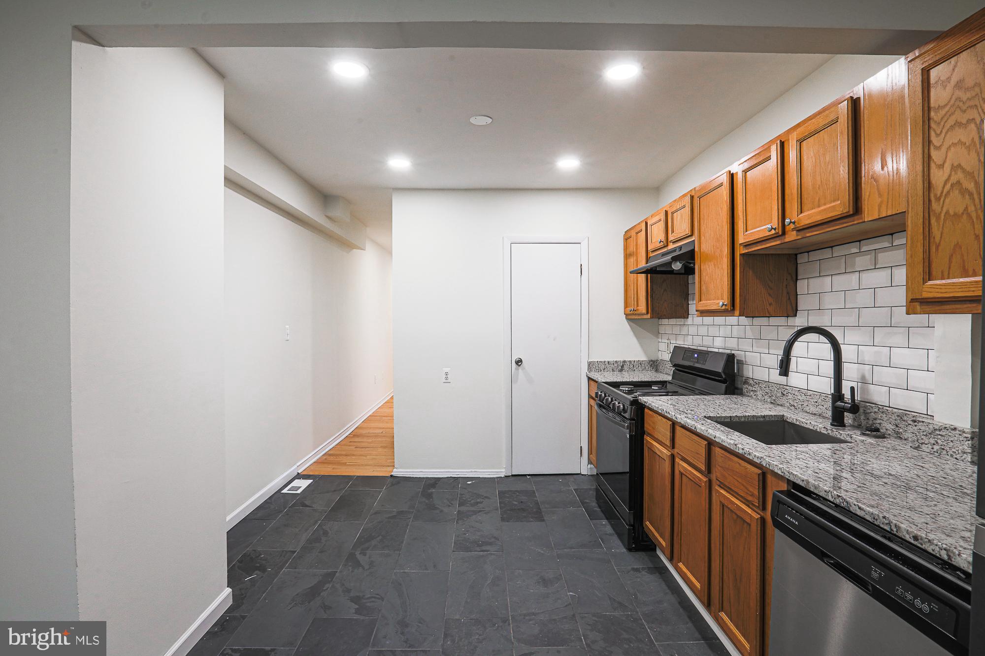 WASHINGTON VILLAGE - Residential Lease