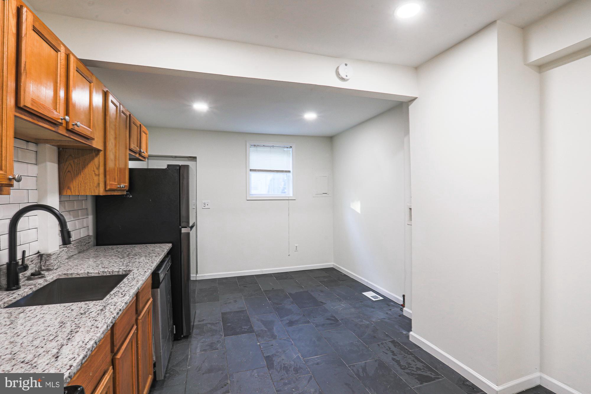 WASHINGTON VILLAGE - Residential Lease