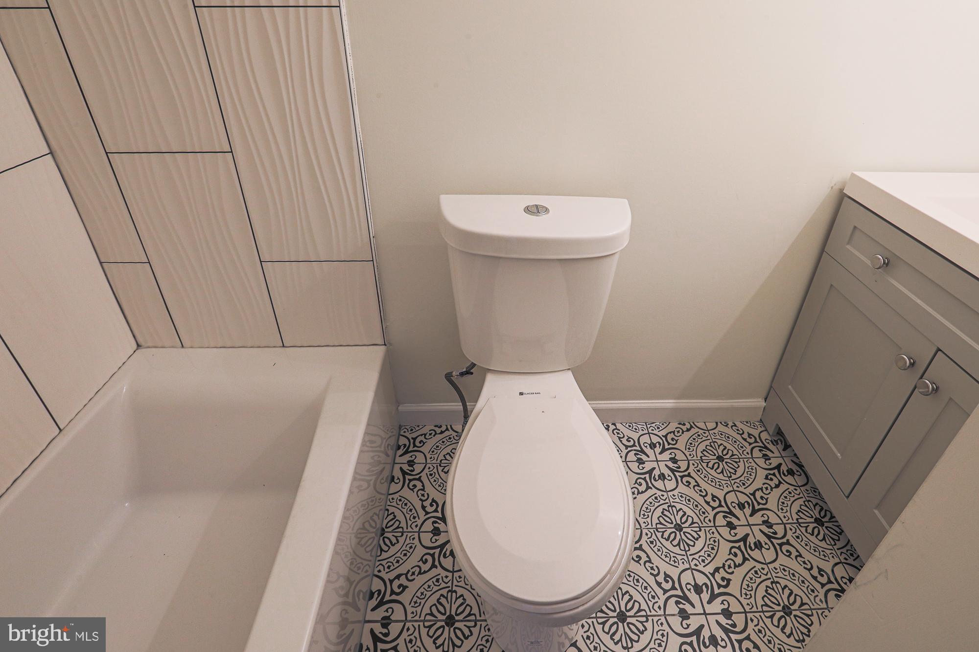 WASHINGTON VILLAGE - Residential Lease