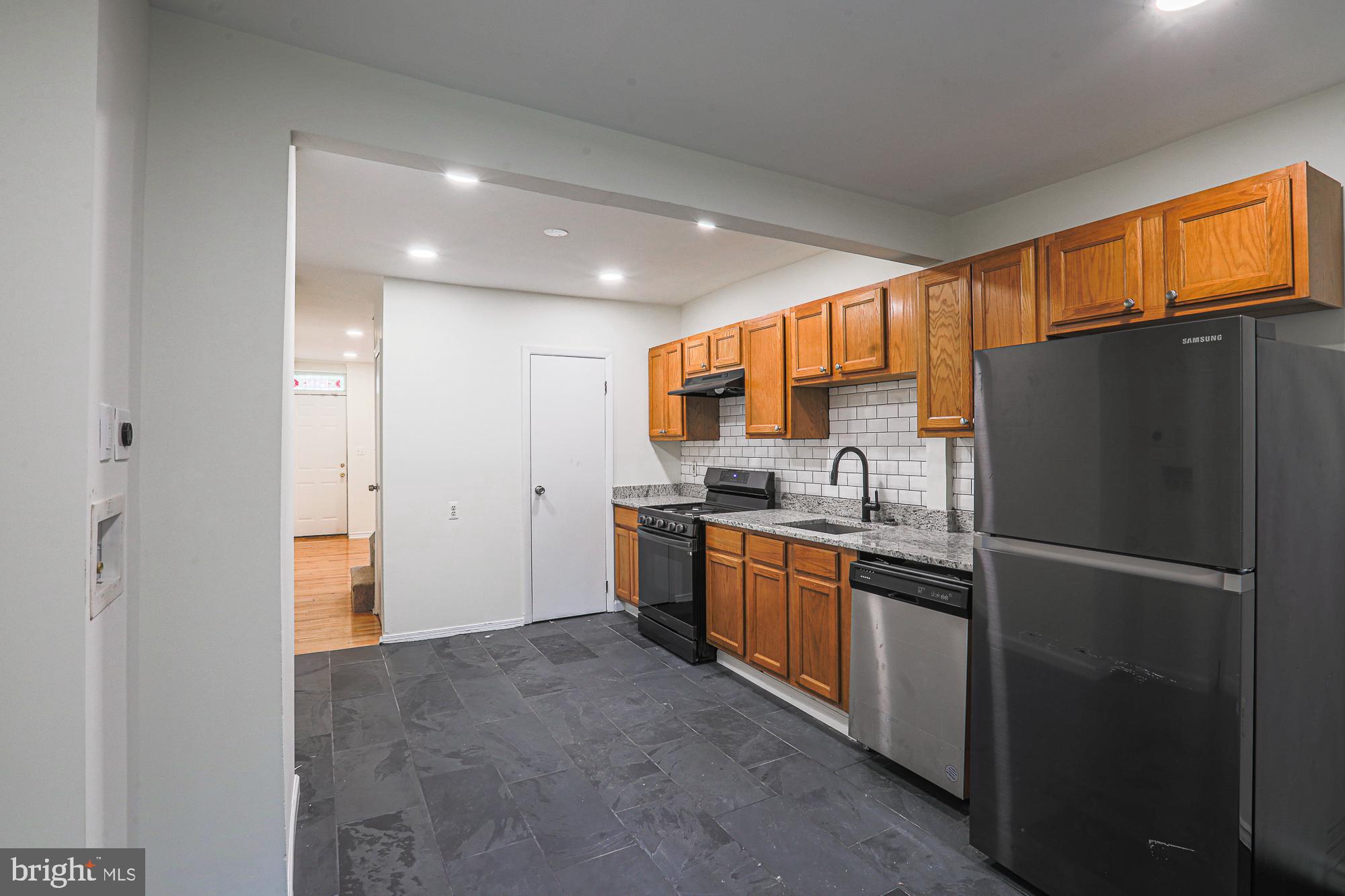 WASHINGTON VILLAGE - Residential Lease