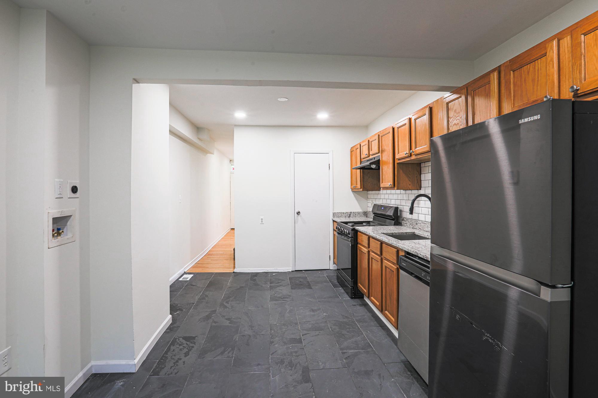 WASHINGTON VILLAGE - Residential Lease