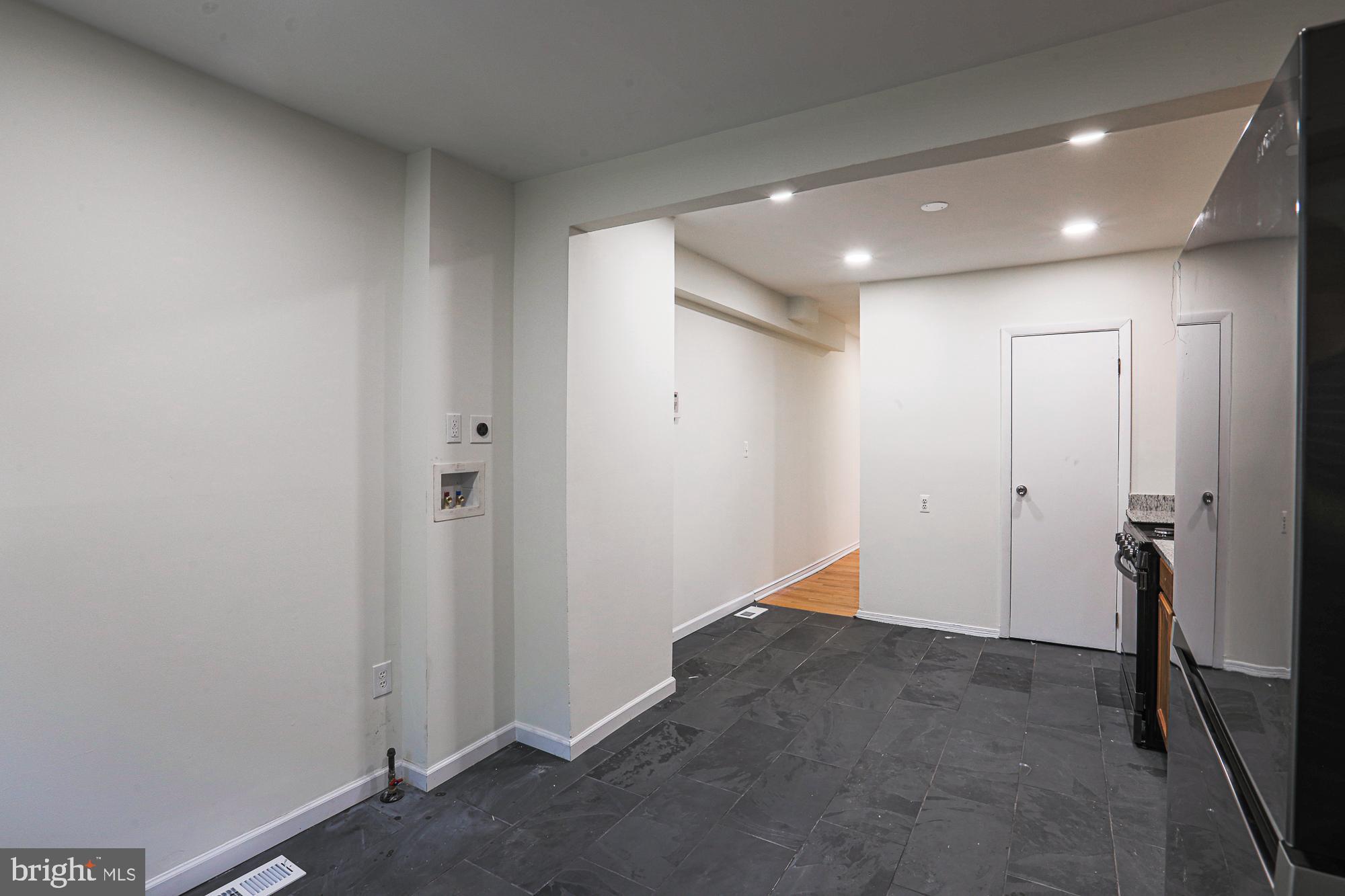 WASHINGTON VILLAGE - Residential Lease