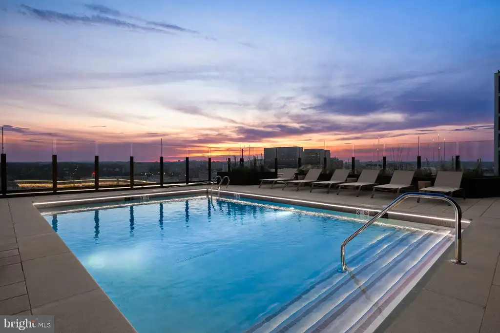 244 19th Court S Unit 927, Arlington, VA 22202