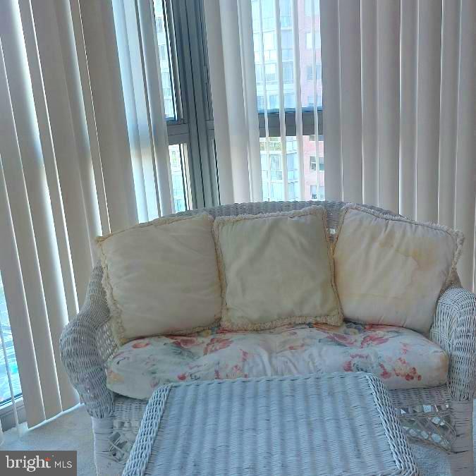 LEISURE WORLD - Residential Lease