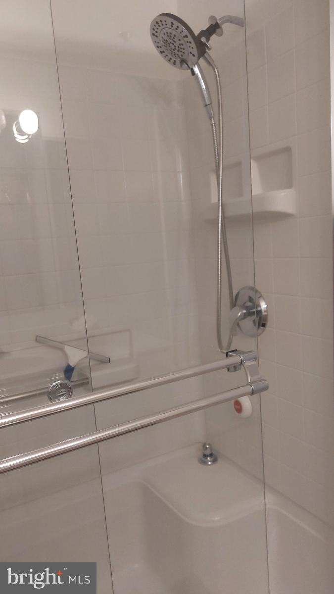 LEISURE WORLD - Residential Lease