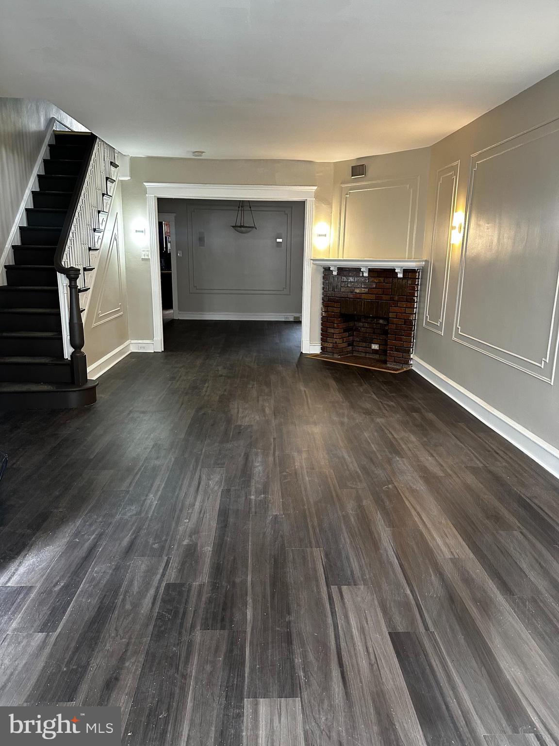 WEST OAK LANE - Residential