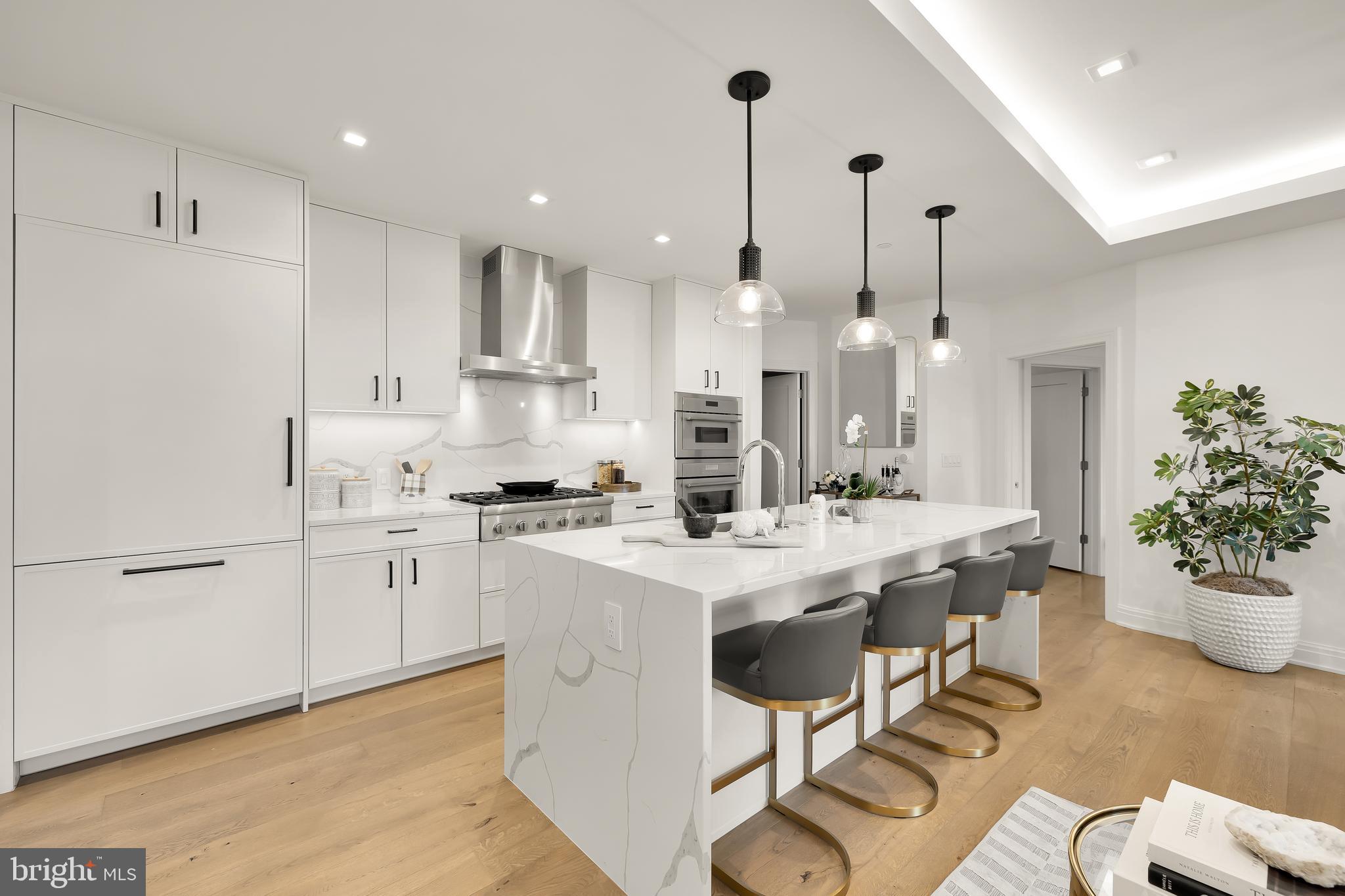 CHEVY CHASE - Residential