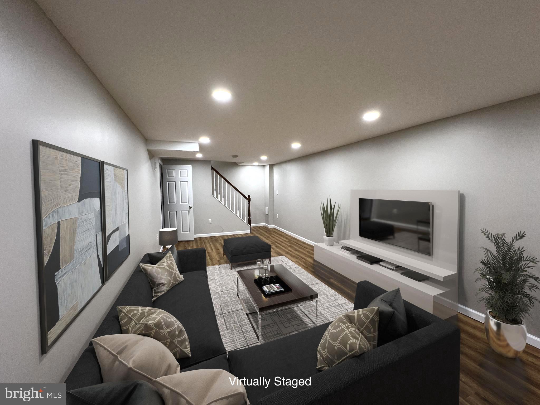 WHITE OAK MANOR - Residential