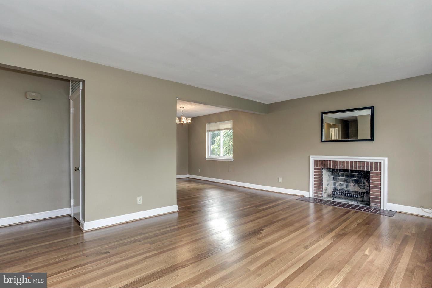 BROYHILL CREST - Residential